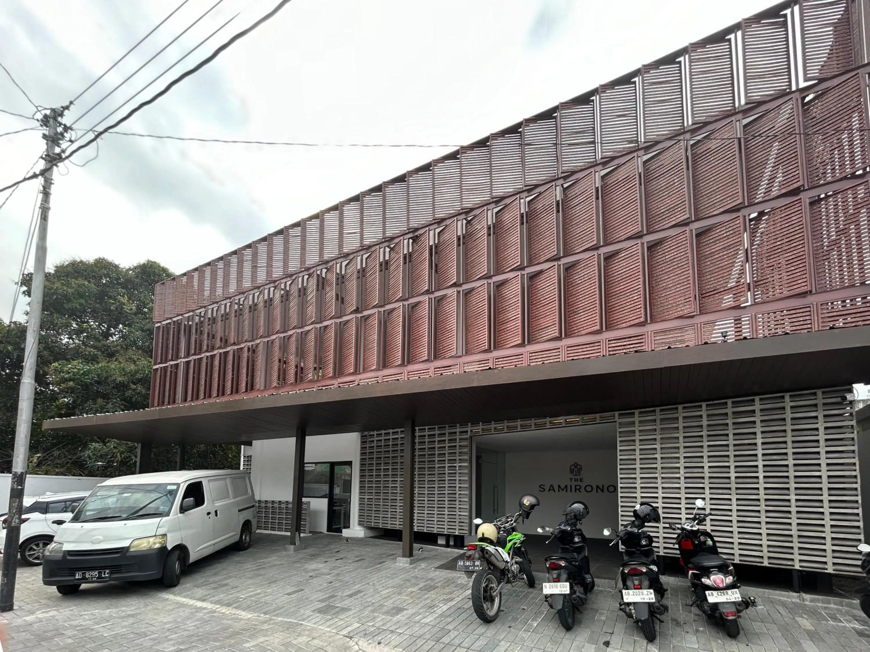 Facade/entrance in The Samirono