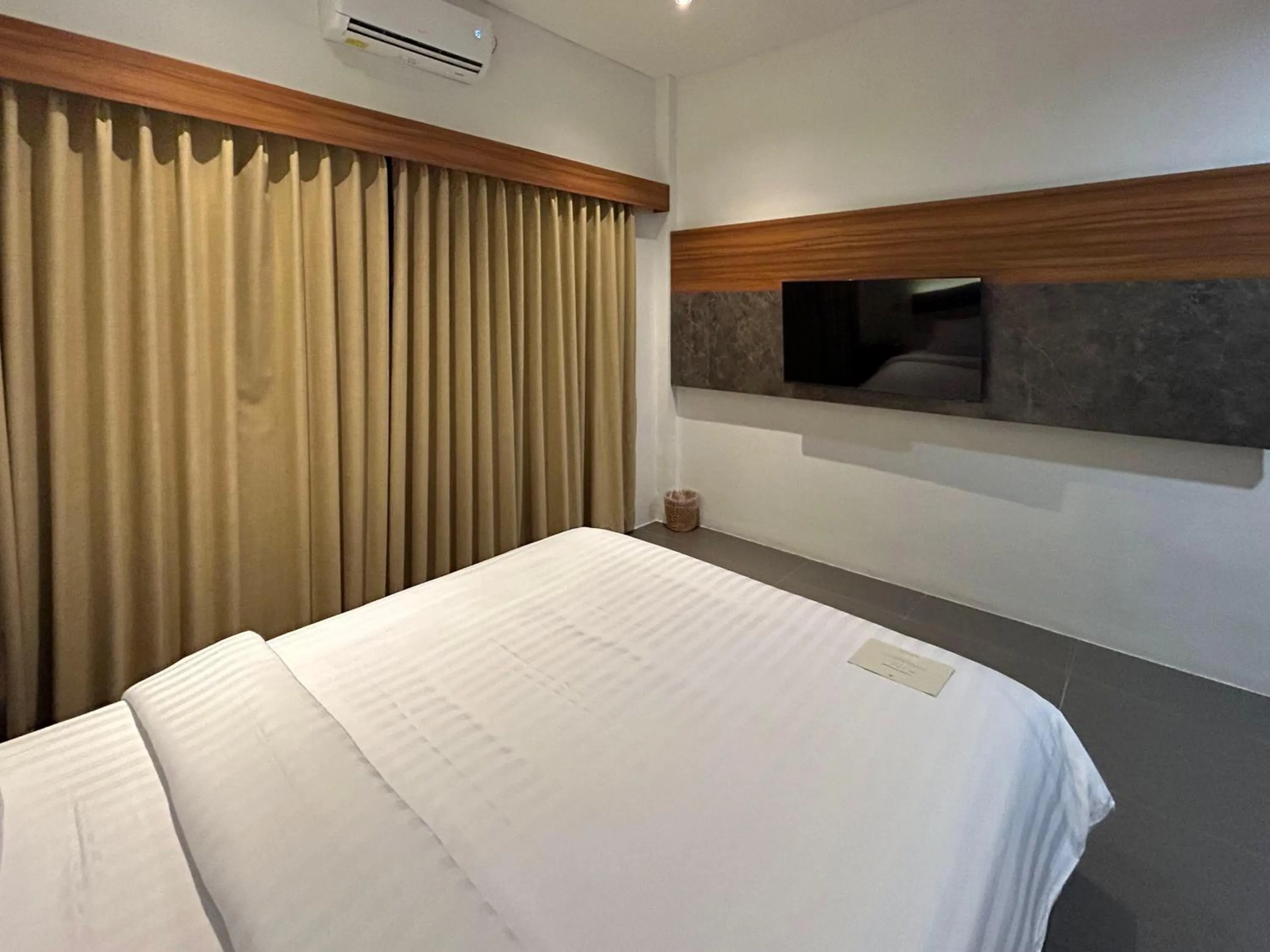 Bed in The Samirono