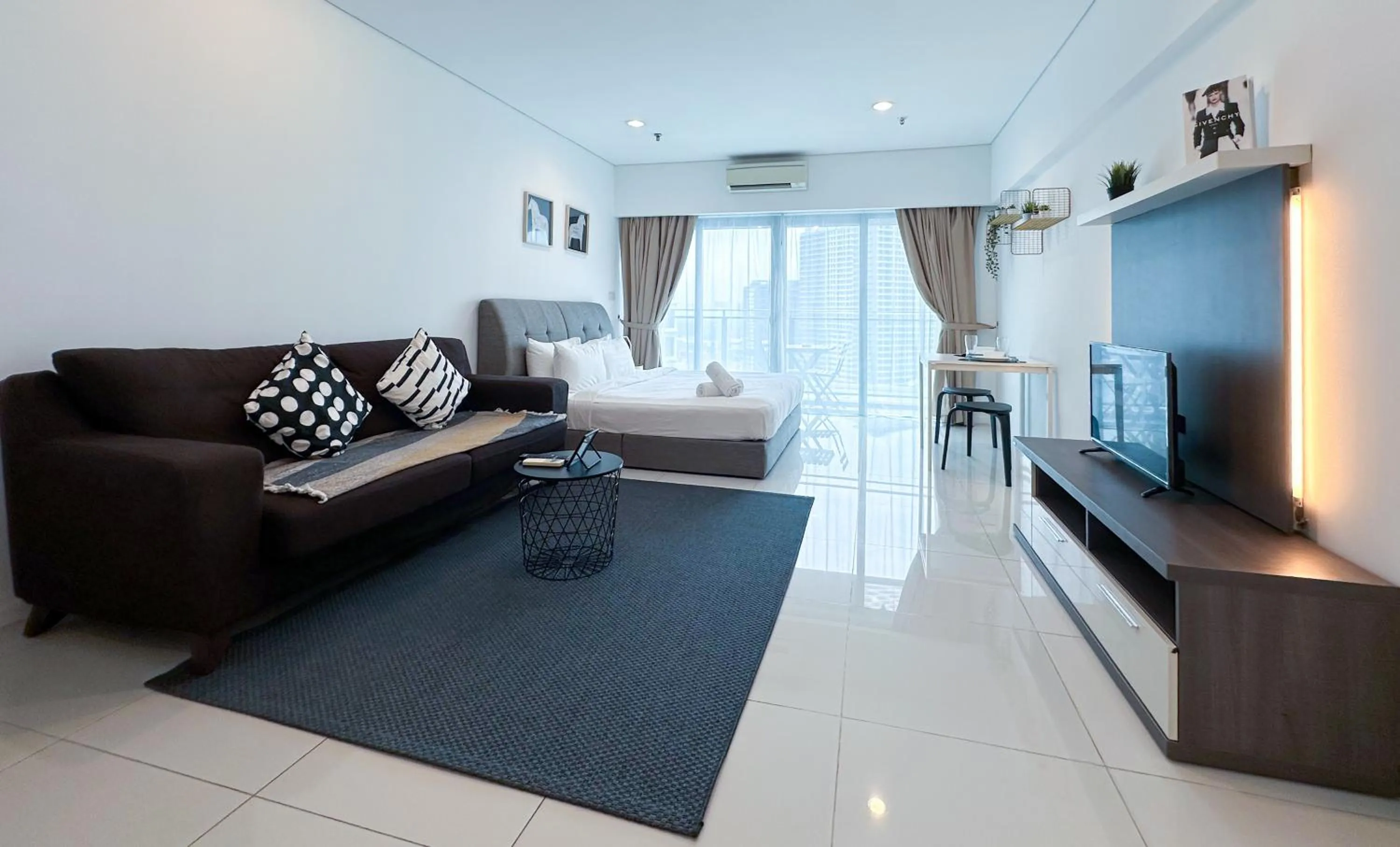 TV and multimedia in Summer Suites KLCC by apartx