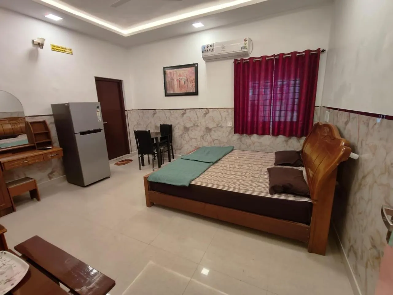 Bed in Sree Laxmi Vilas