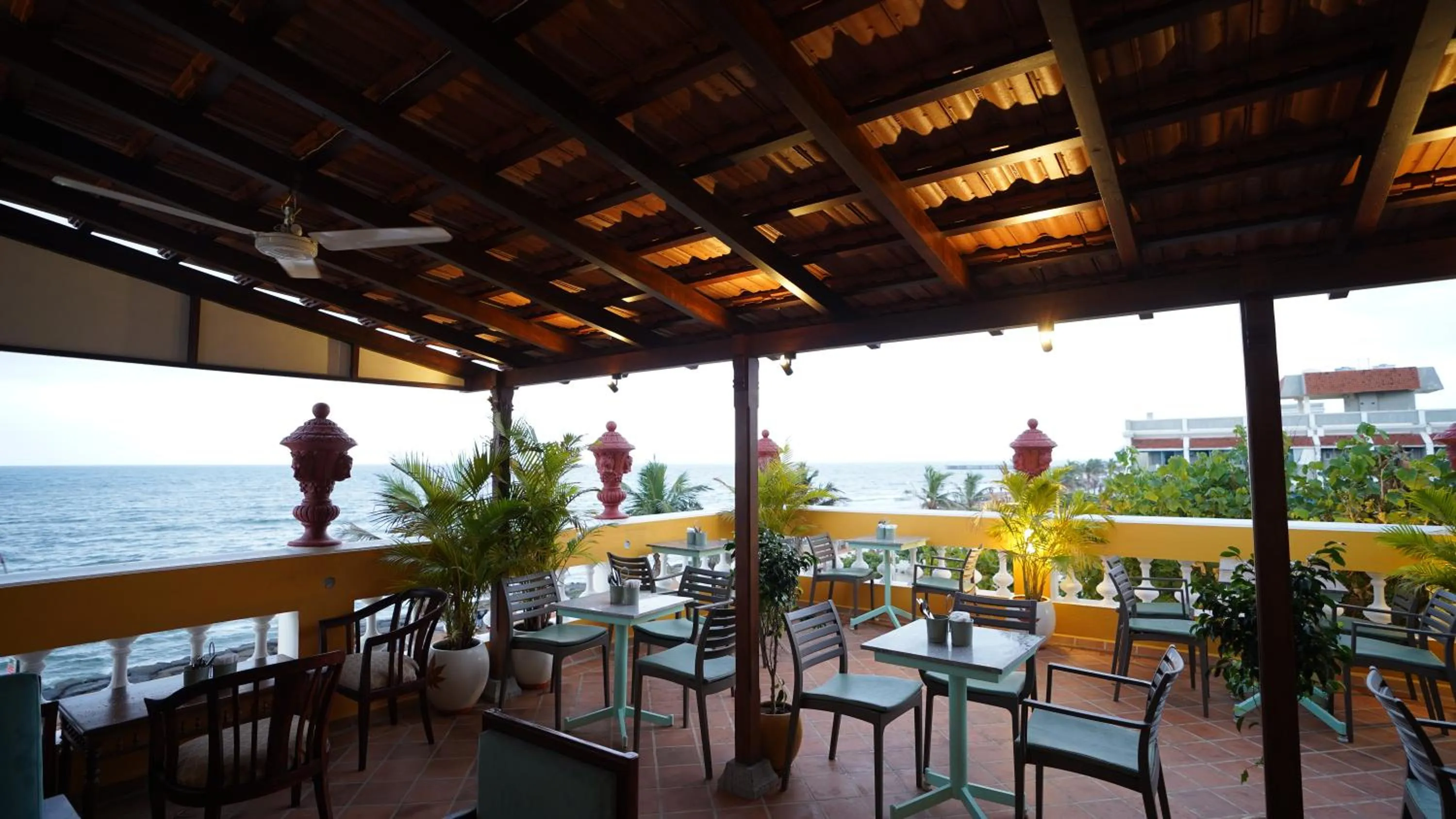 Restaurant/places to eat in La Plage Seaview Suites