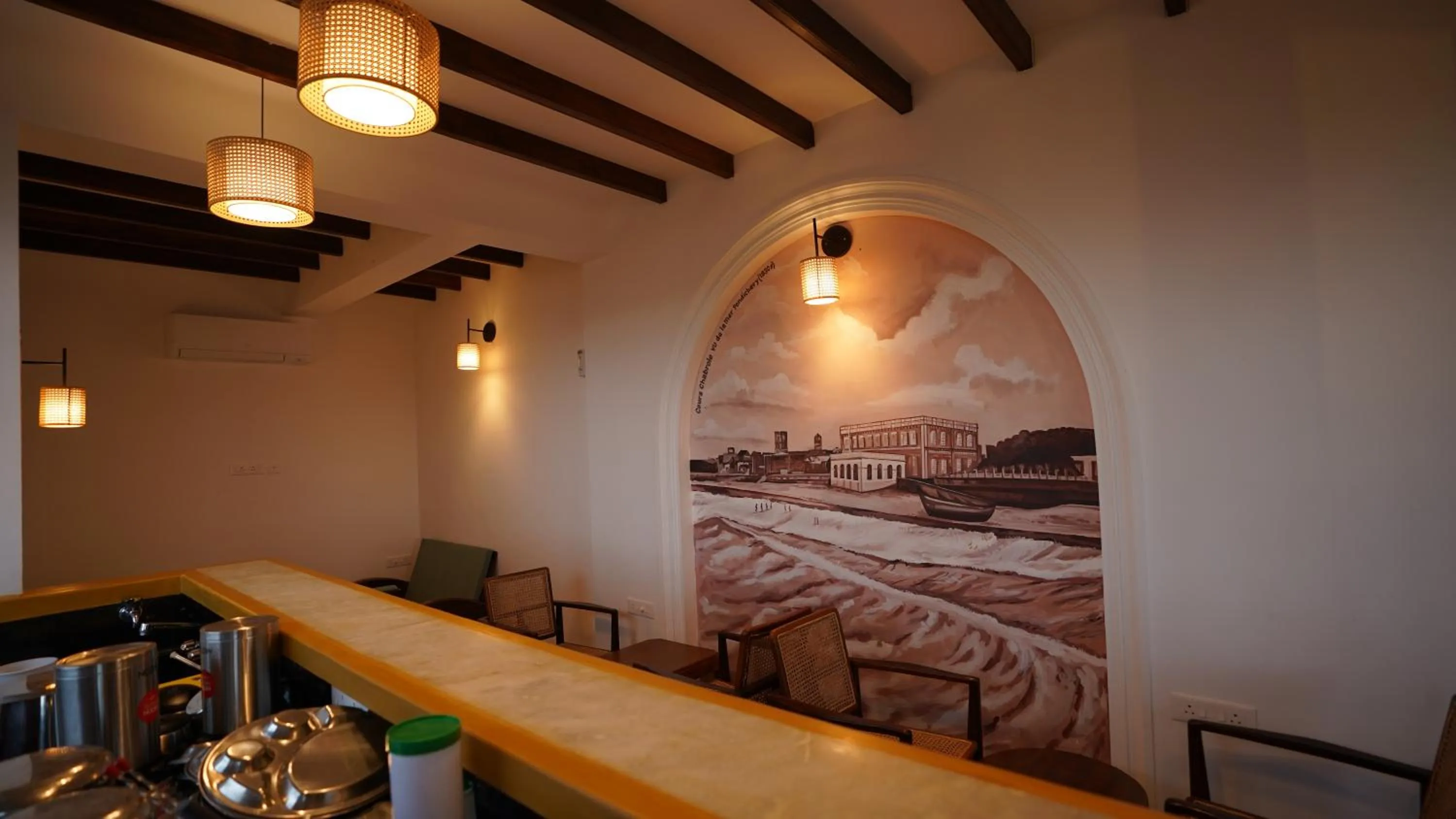 Restaurant/places to eat in La Plage Seaview Suites