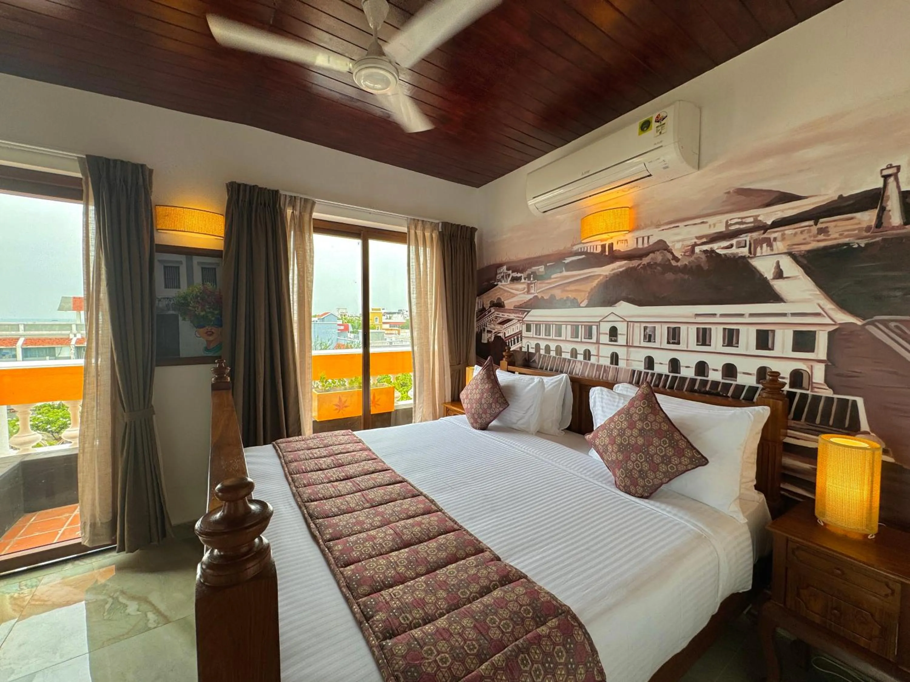 Bedroom, Bed in La Plage Seaview Suites