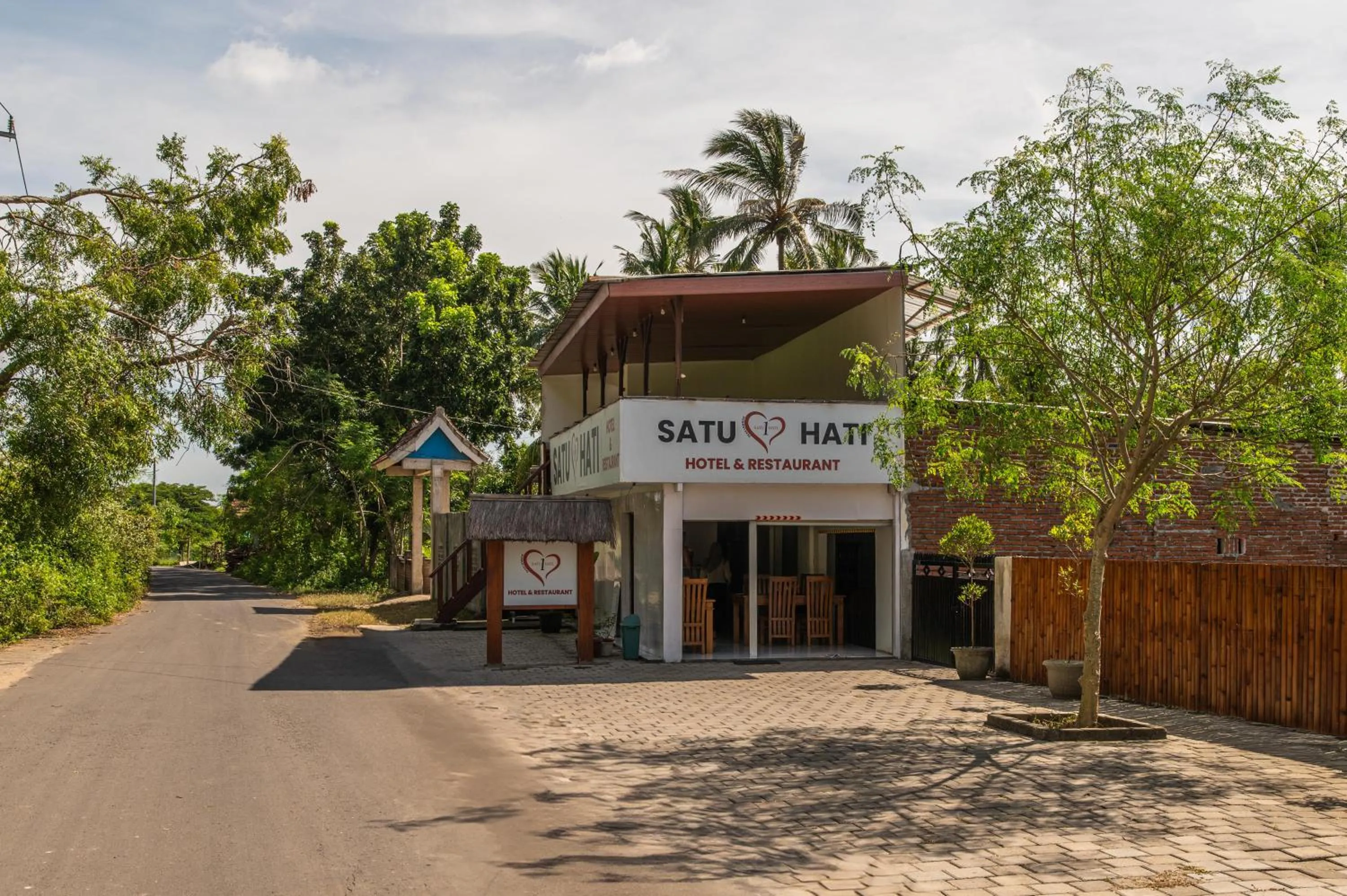 Restaurant/places to eat in Satu Hati Hotel