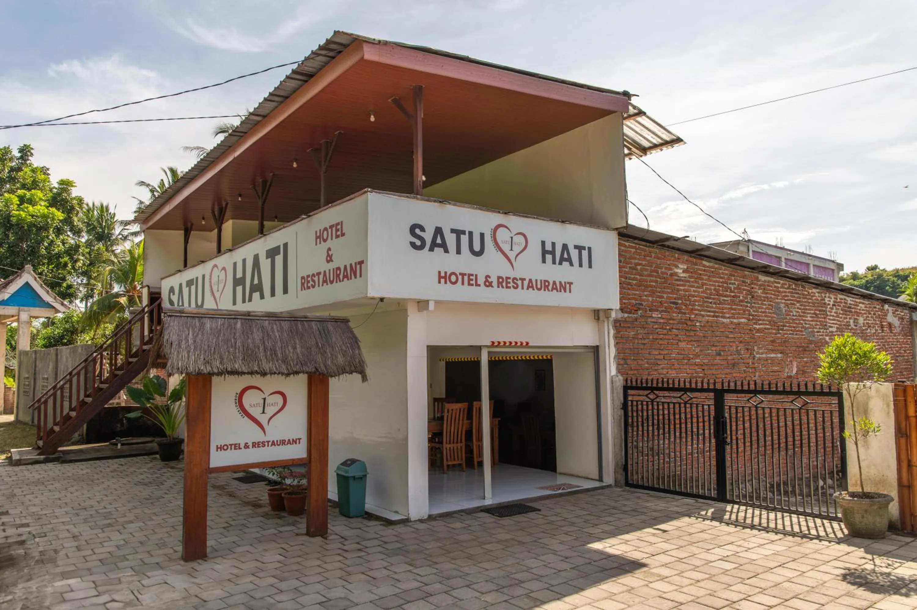Restaurant/places to eat in Satu Hati Hotel