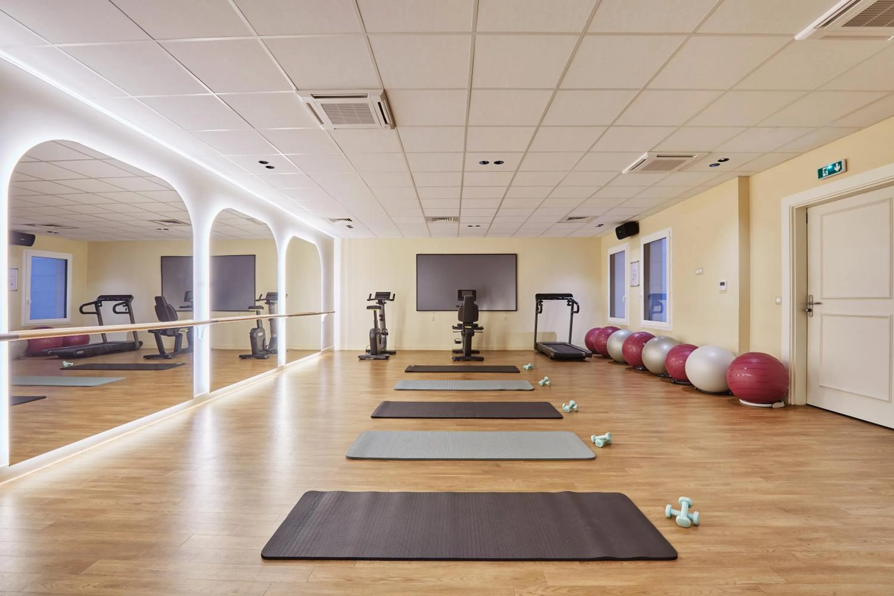 Fitness centre/facilities in Appart Hotel Paris Levallois Maurice Ravel