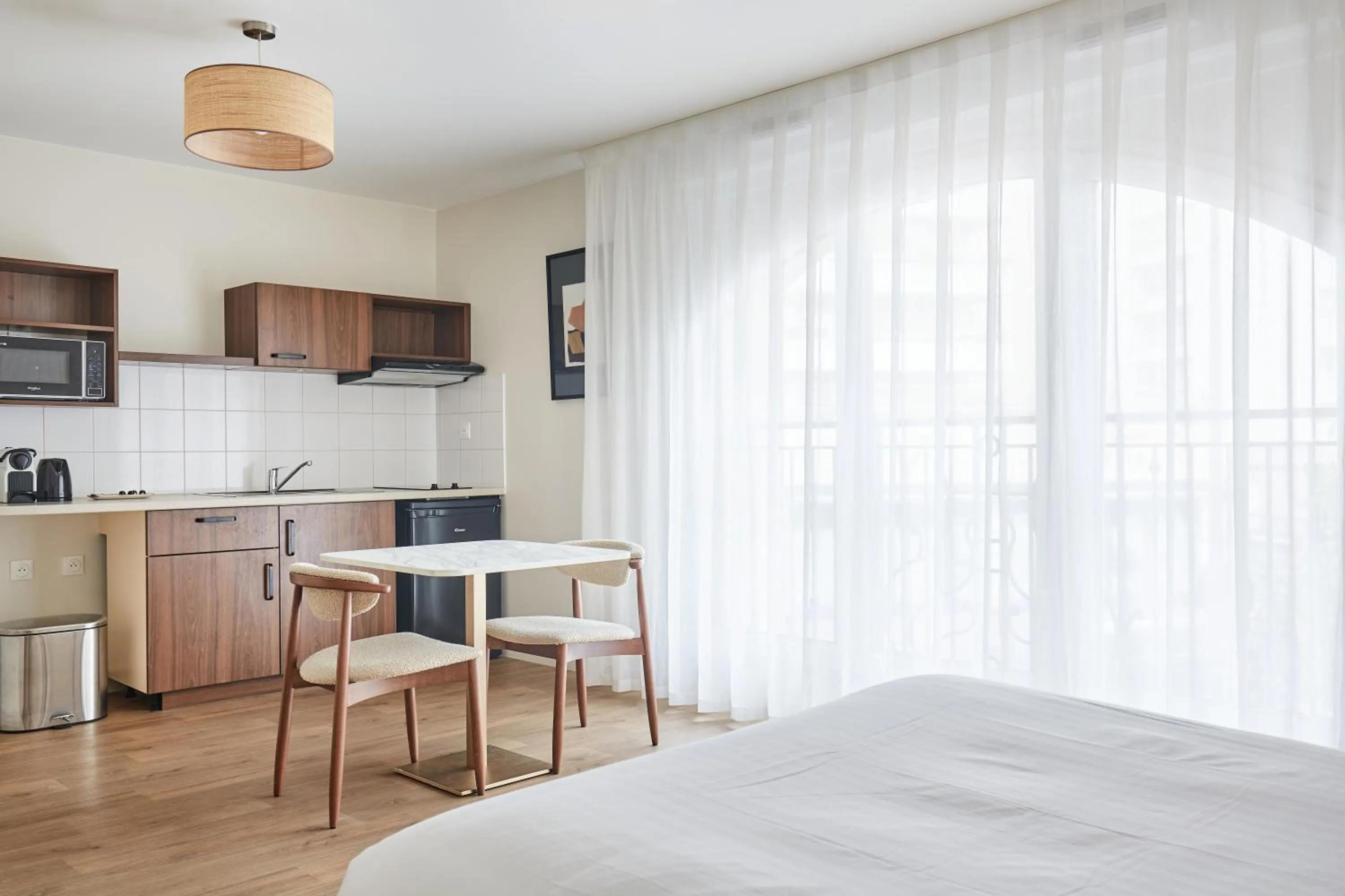 Bedroom, Bed in Appart Hotel Paris Levallois Maurice Ravel