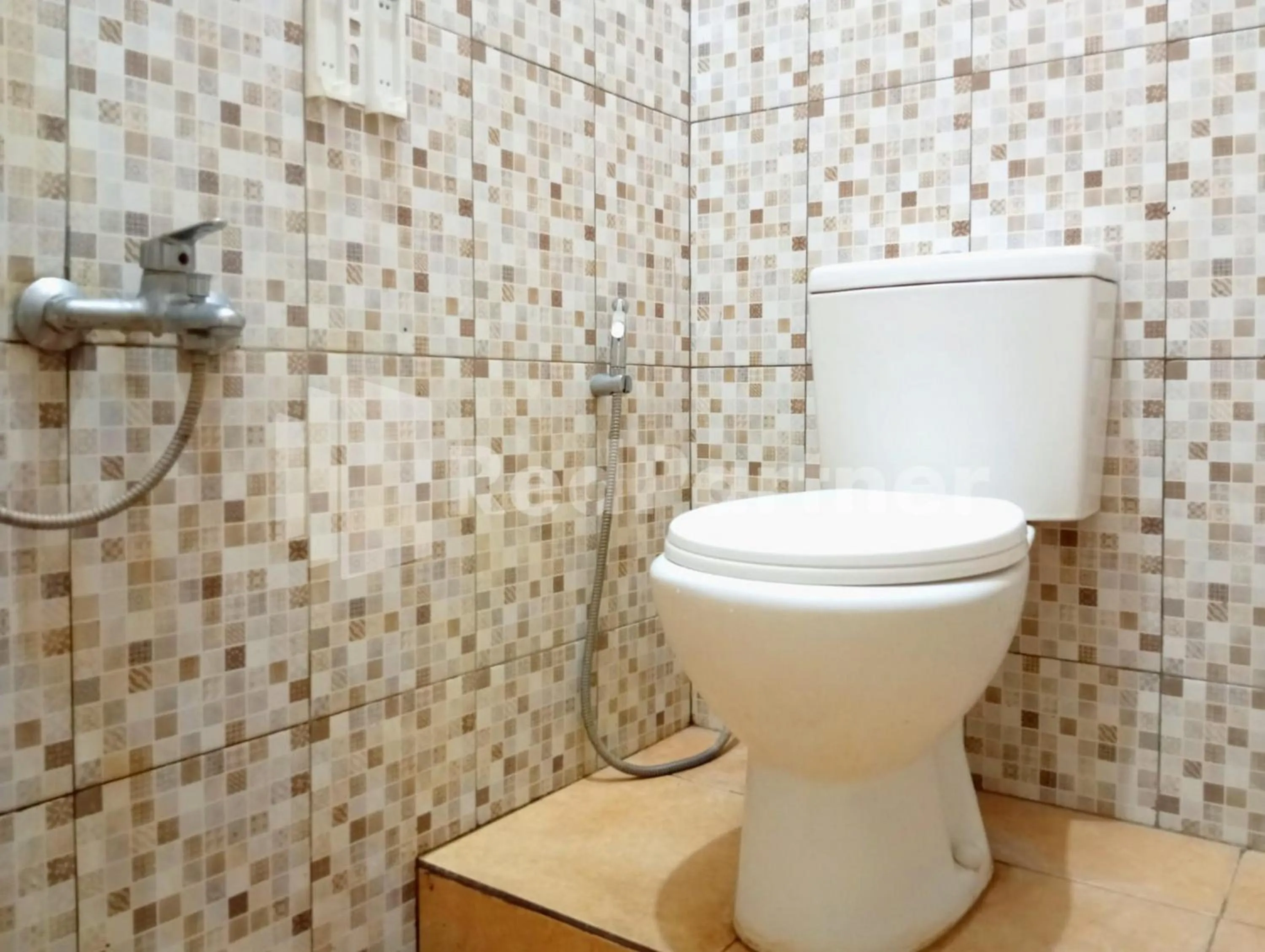 Bathroom in Isa Homestay Kudus Mitra Reddoorz