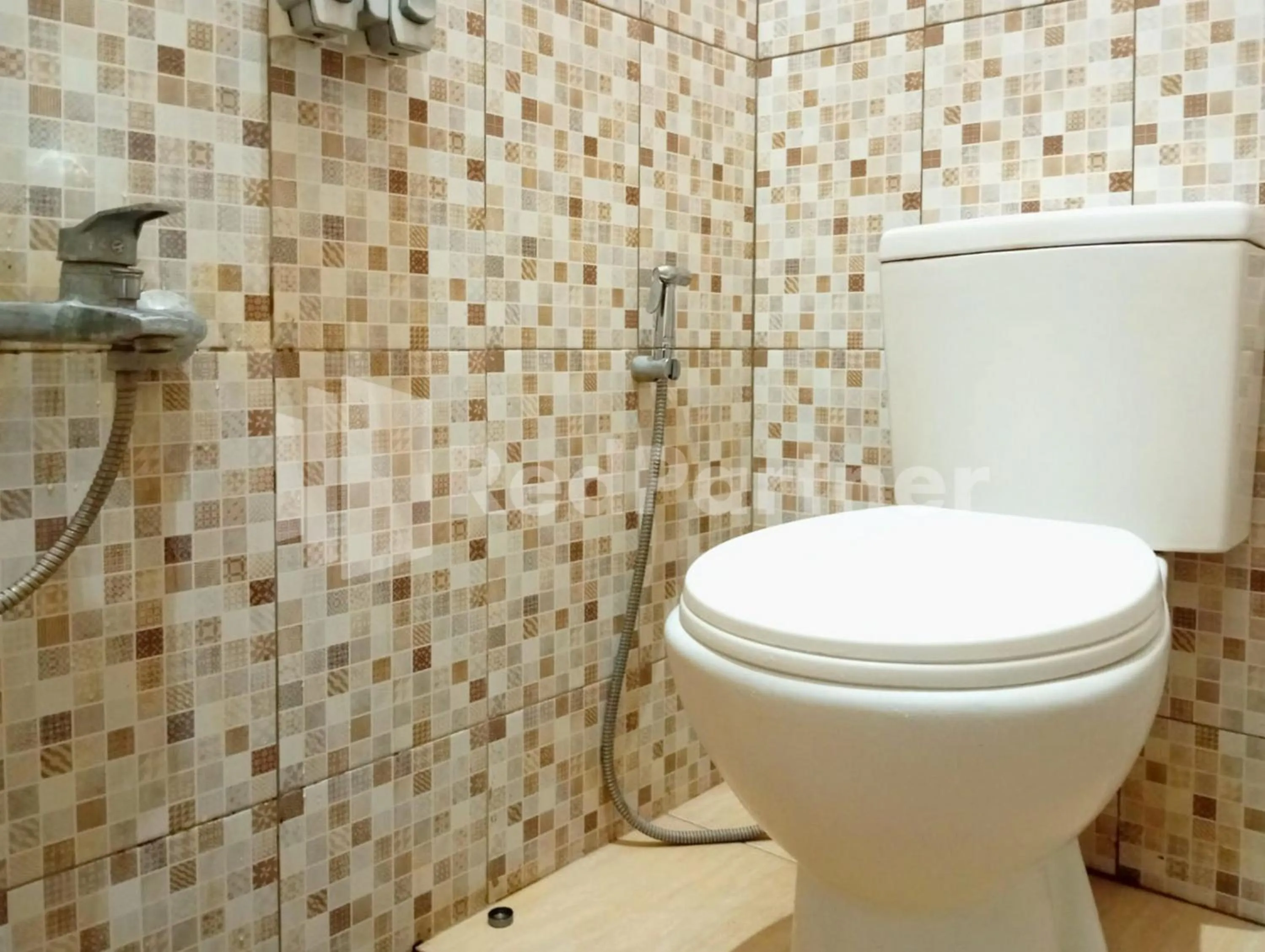 Bathroom in Isa Homestay Kudus Mitra Reddoorz