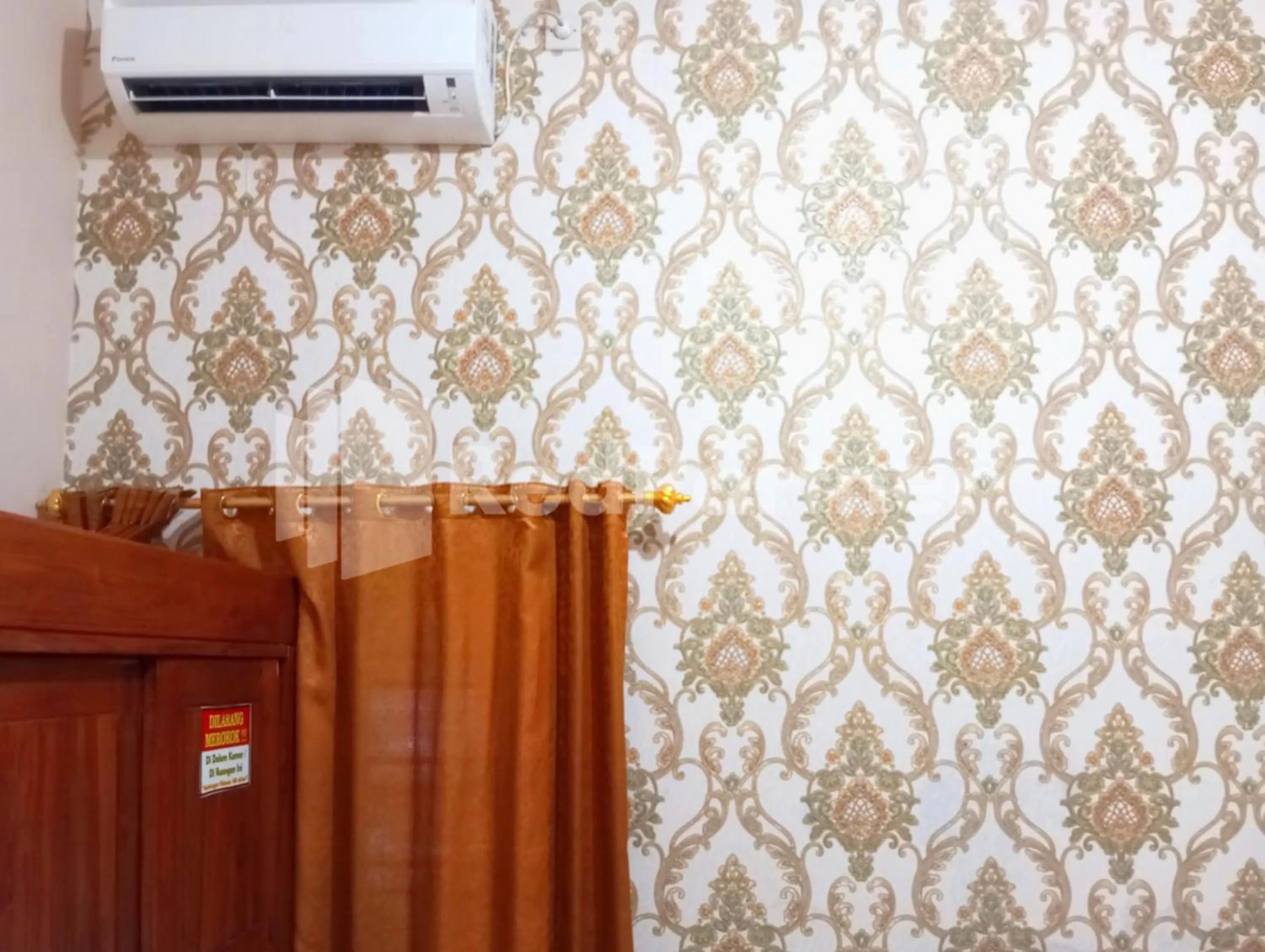 Bedroom in Isa Homestay Kudus Mitra Reddoorz