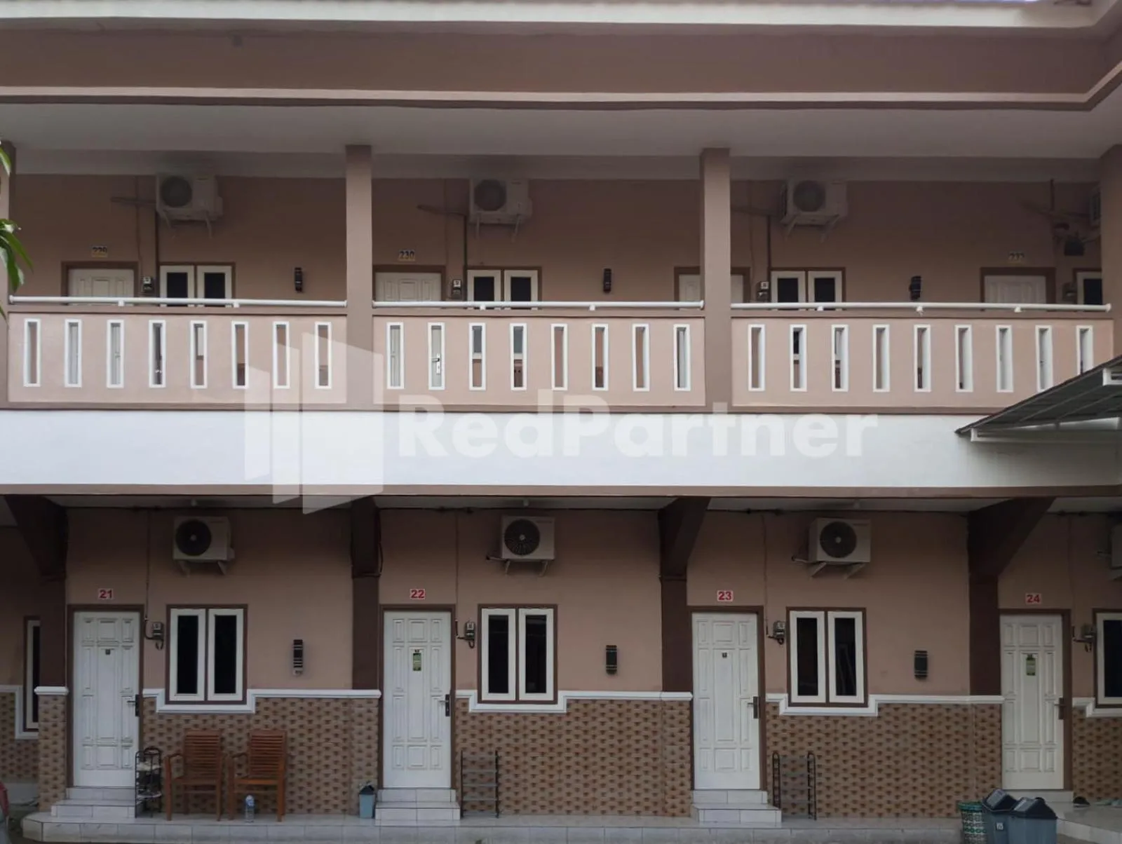Balcony/Terrace in Isa Homestay Kudus Mitra Reddoorz