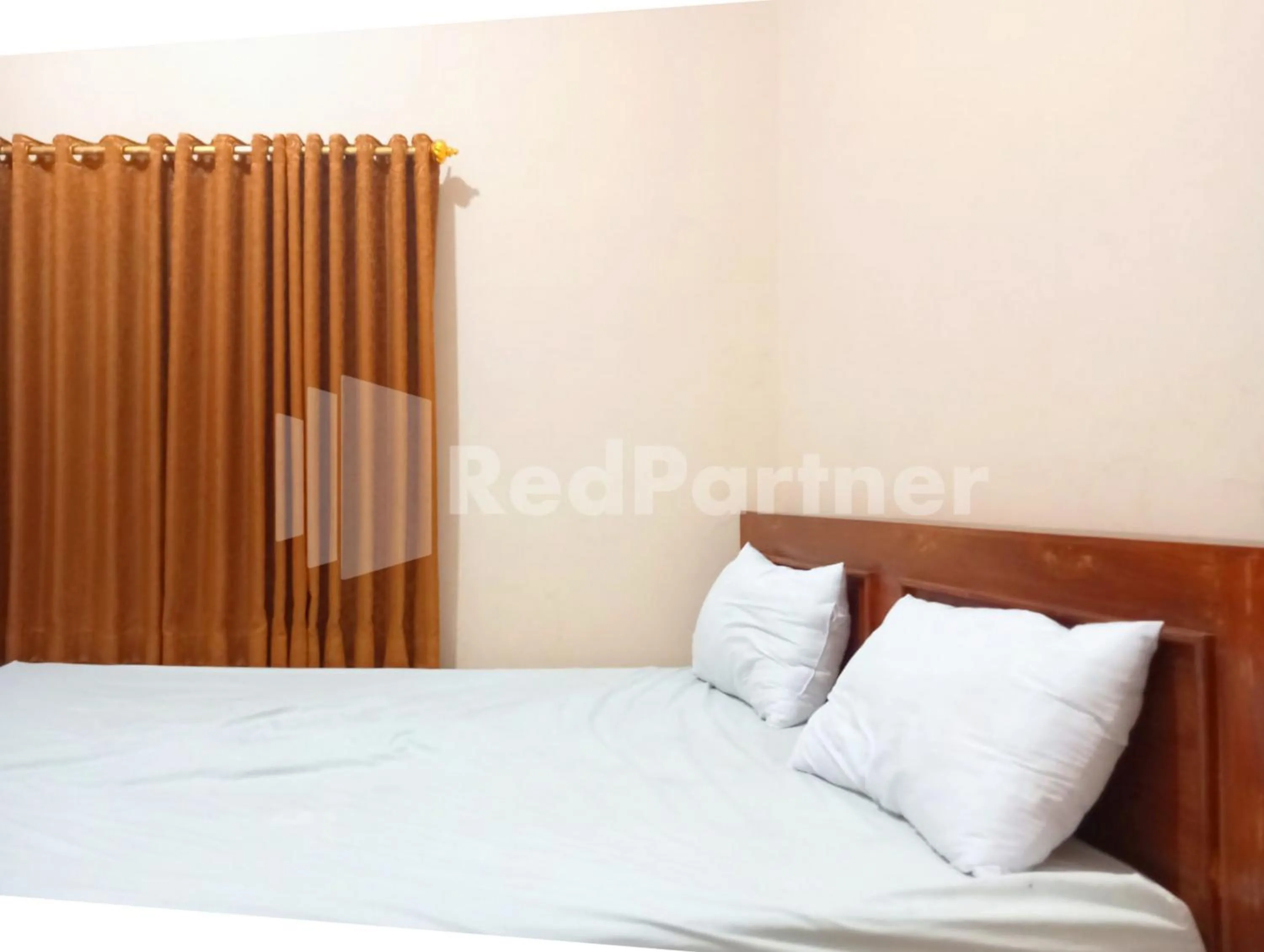 Bedroom, Bed in Isa Homestay Kudus Mitra Reddoorz