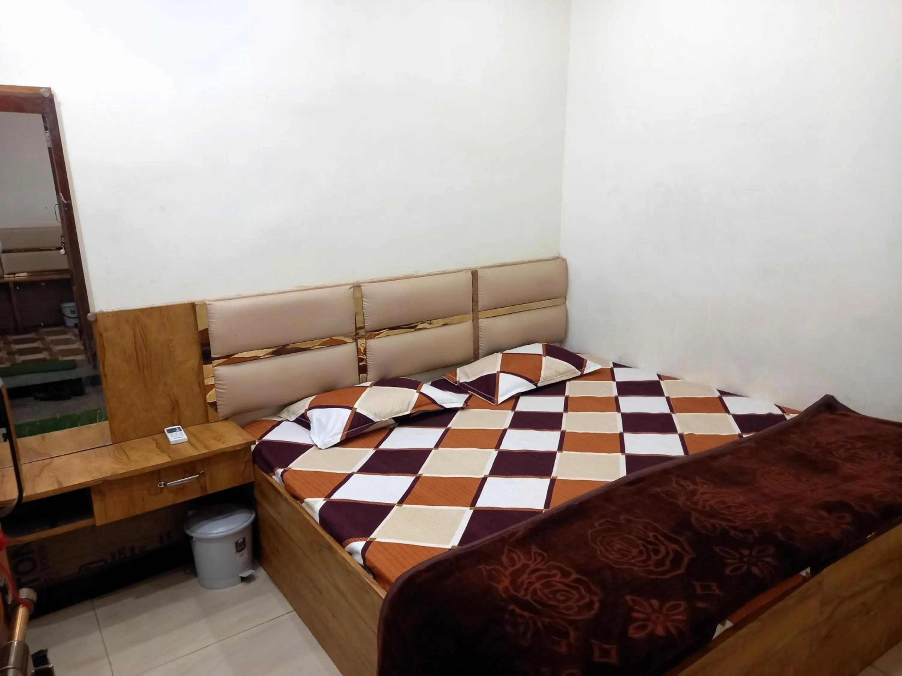 Bedroom, Bed in Hotel Yuvan Palace