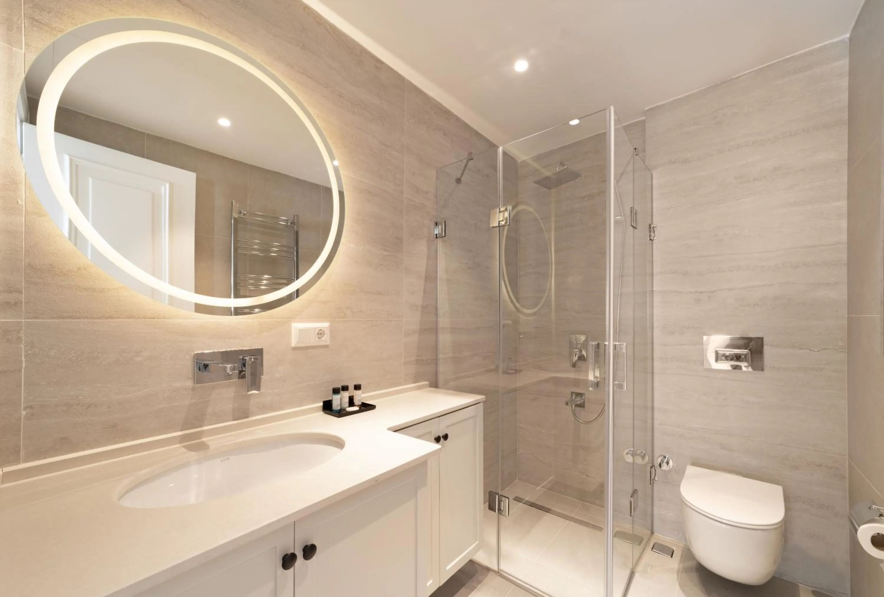 Bathroom in Vucino Suites