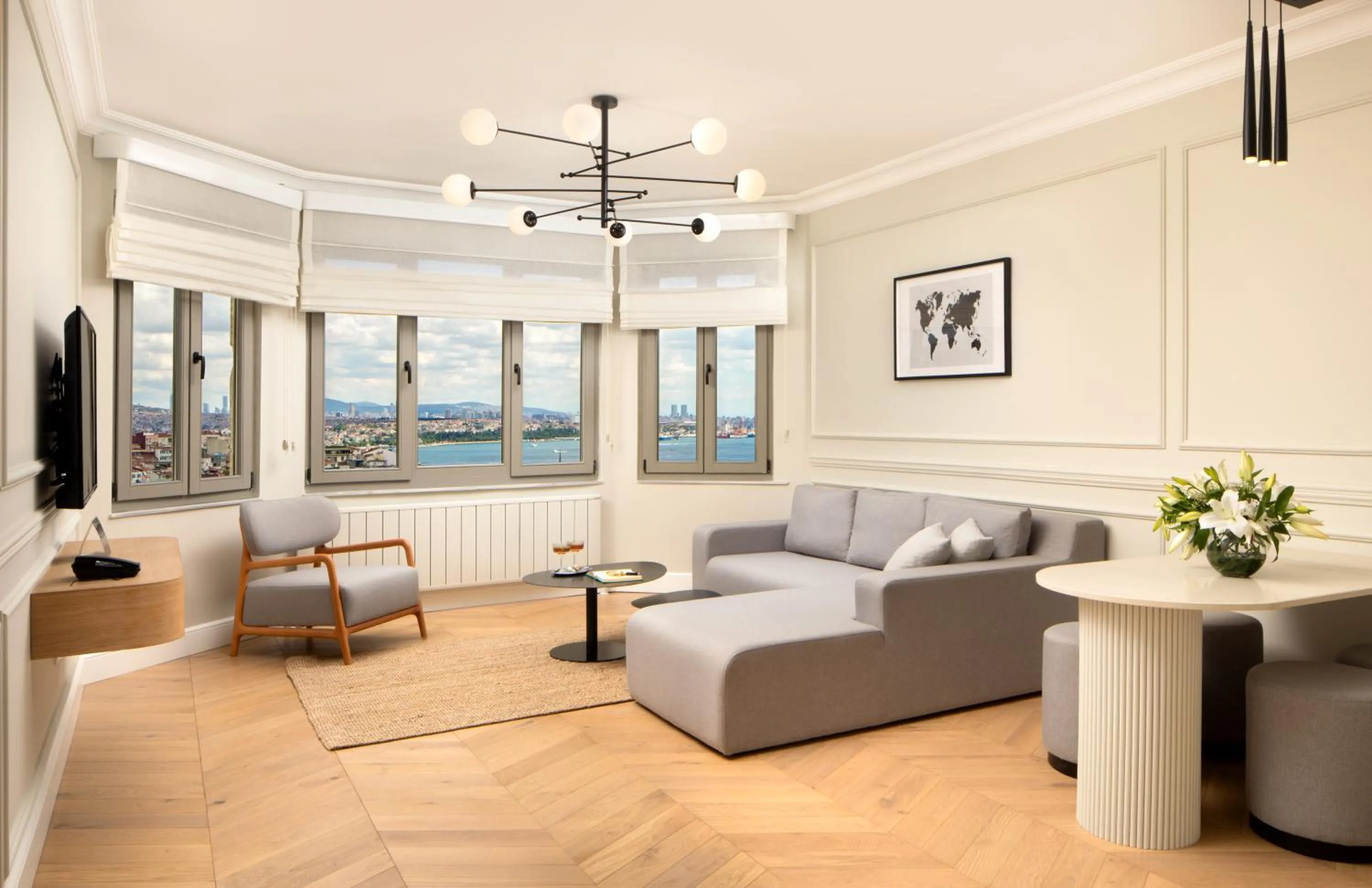 TV and multimedia in Vucino Suites