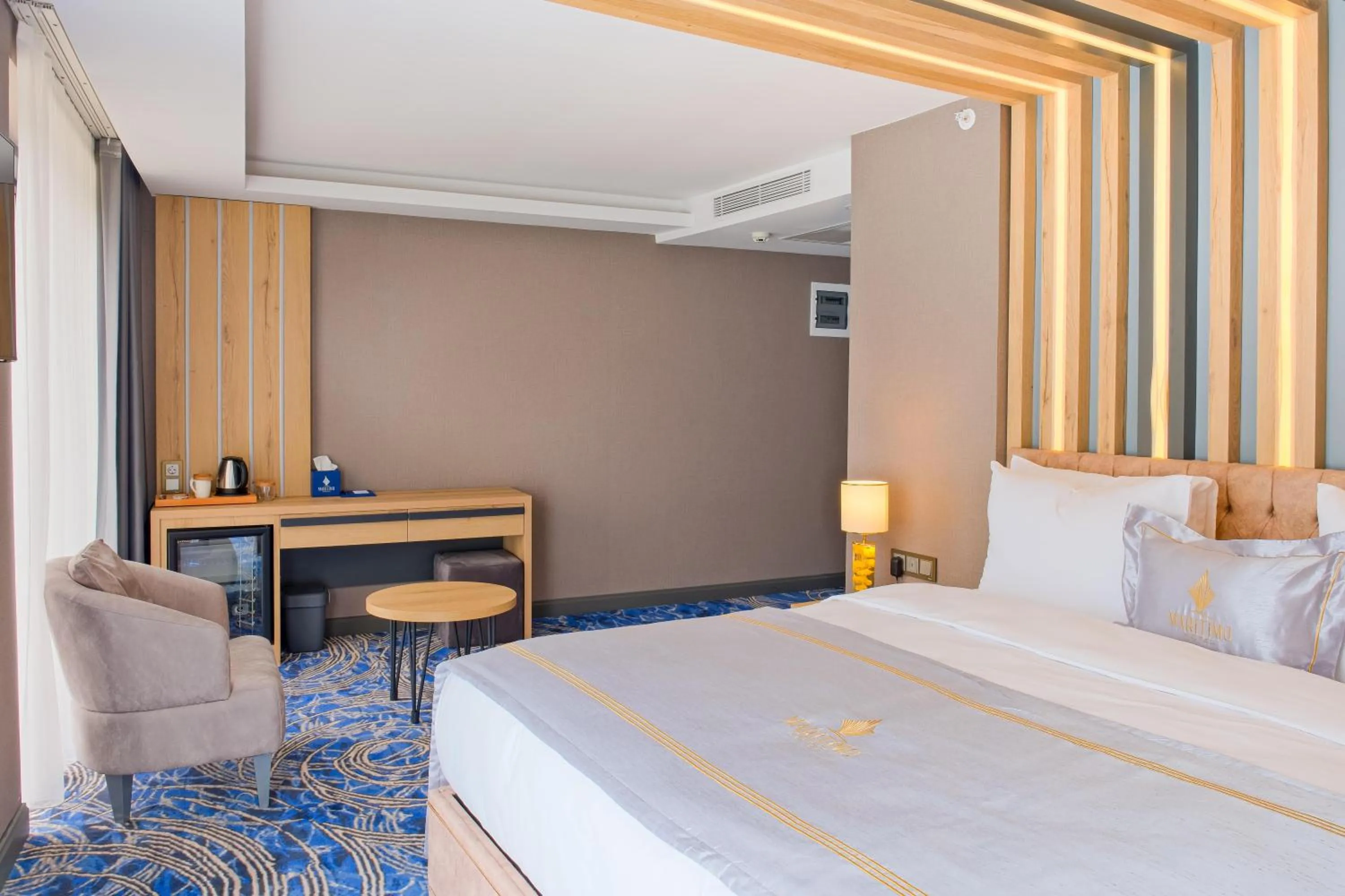 Bed in Maritimo Hotel