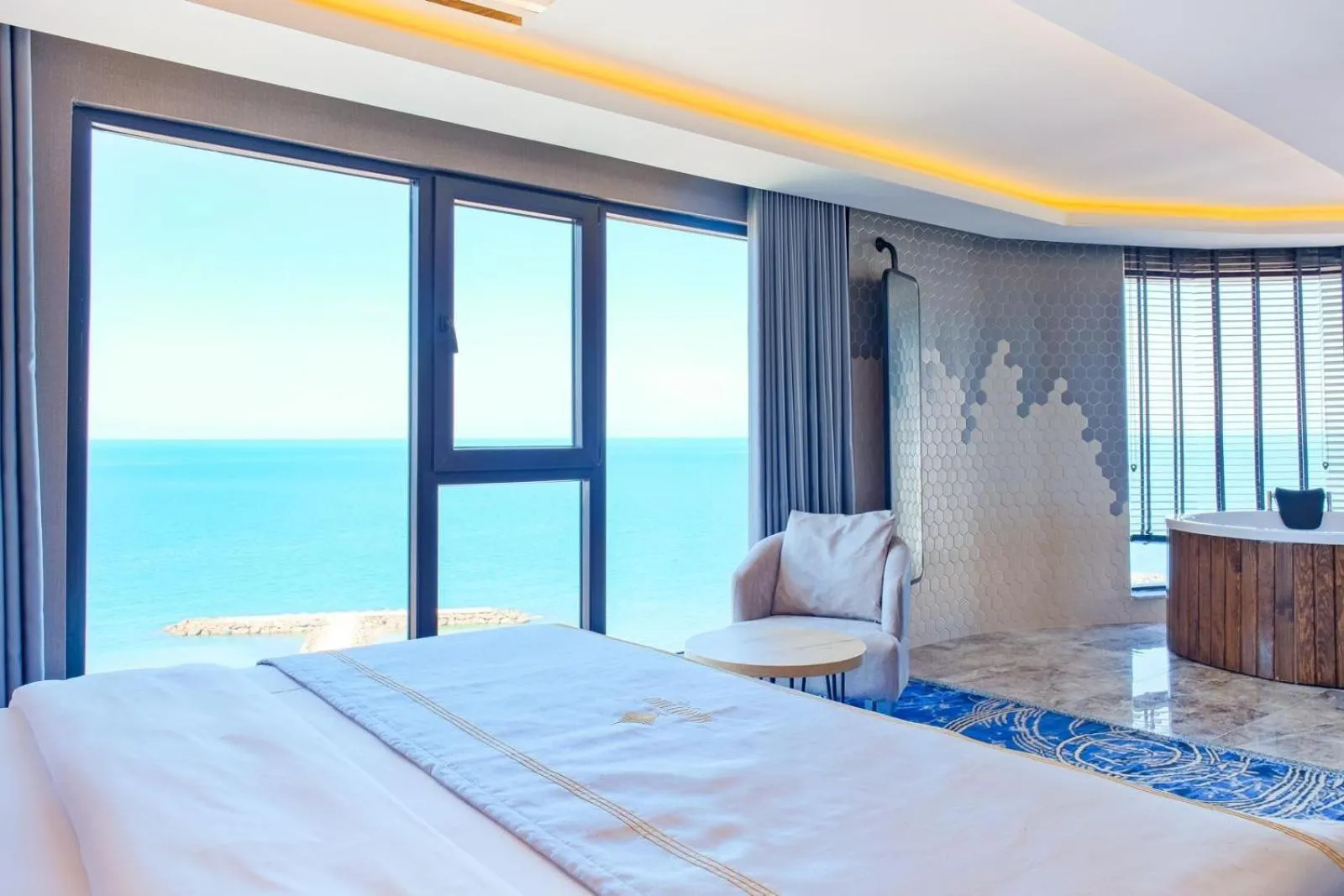 Bed in Maritimo Hotel