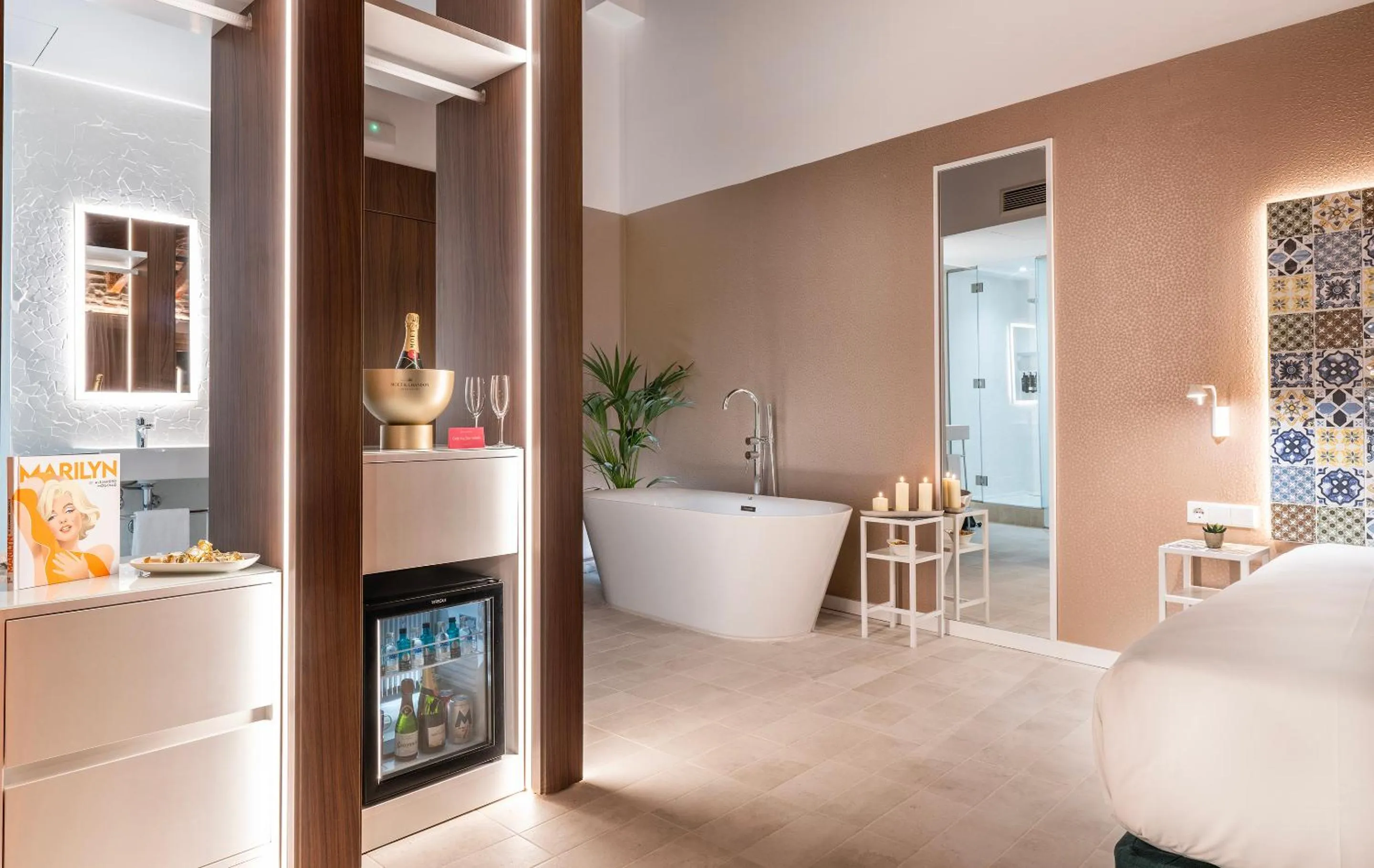 Bath in Axel Hotel Valencia - Adults Only