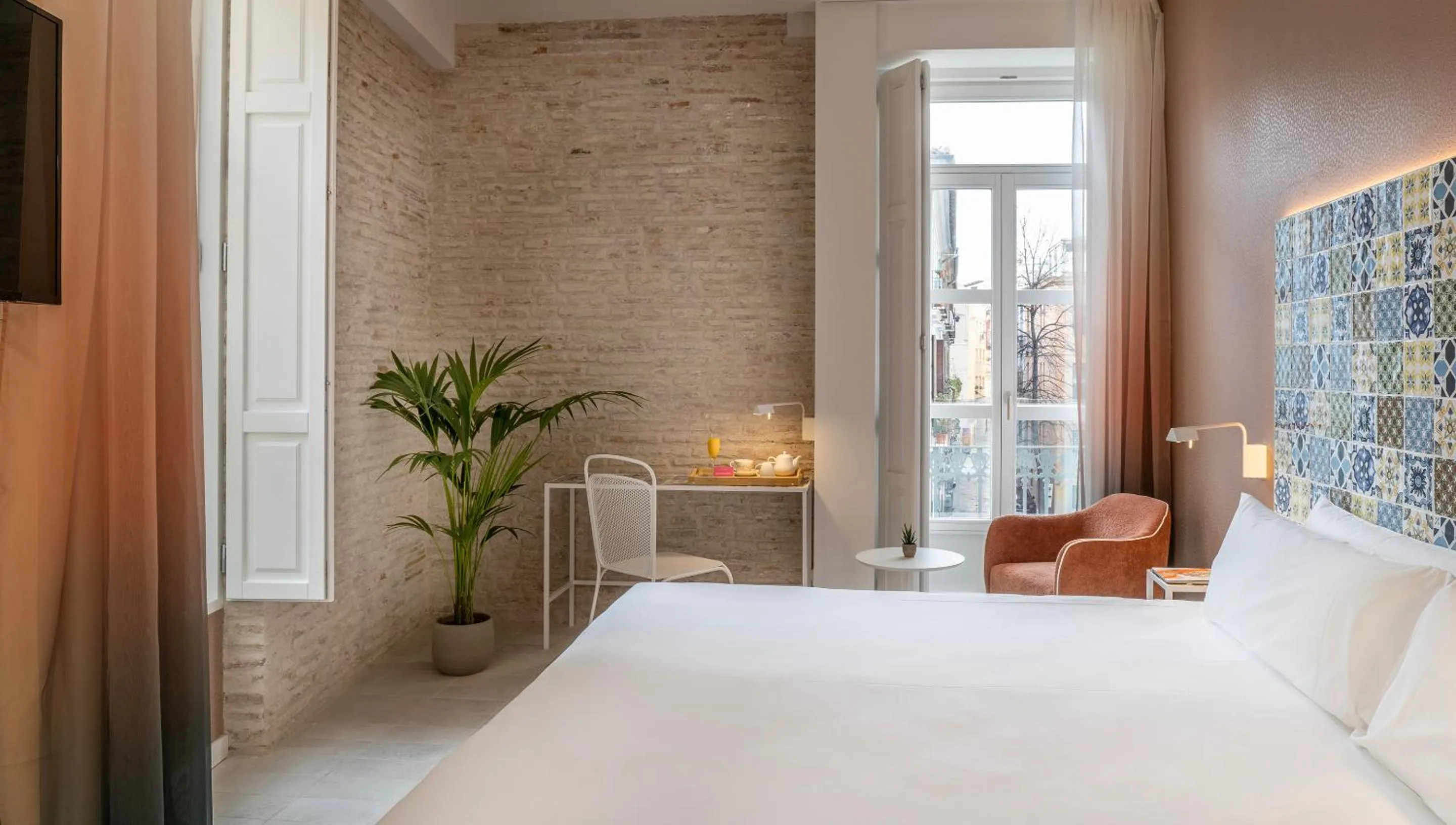 Bedroom, Bed in Axel Hotel Valencia - Adults Only