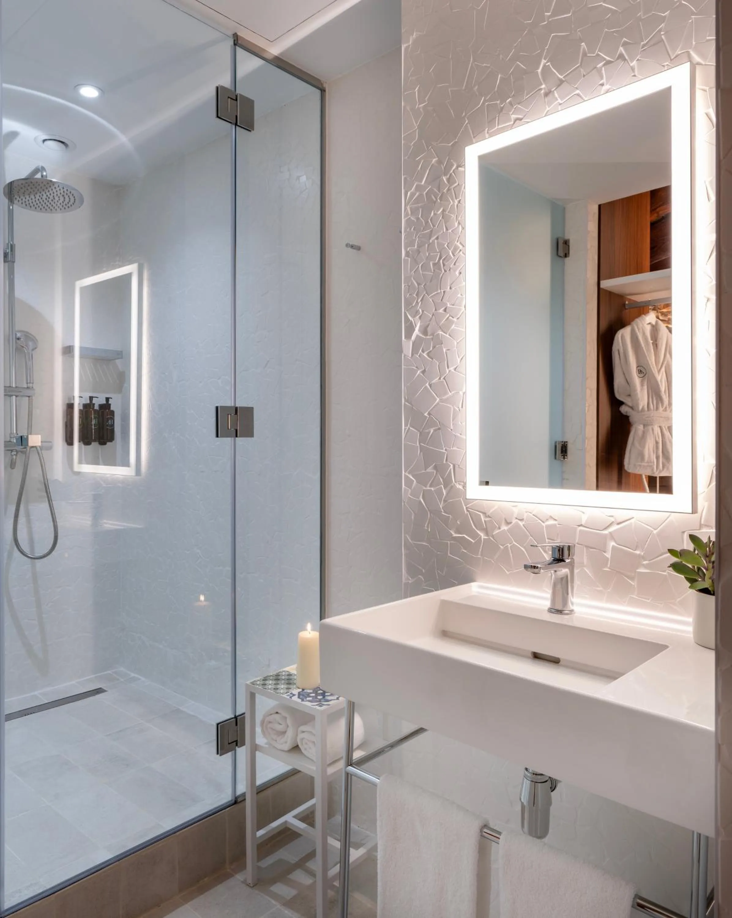 Bathroom in Axel Hotel Valencia - Adults Only