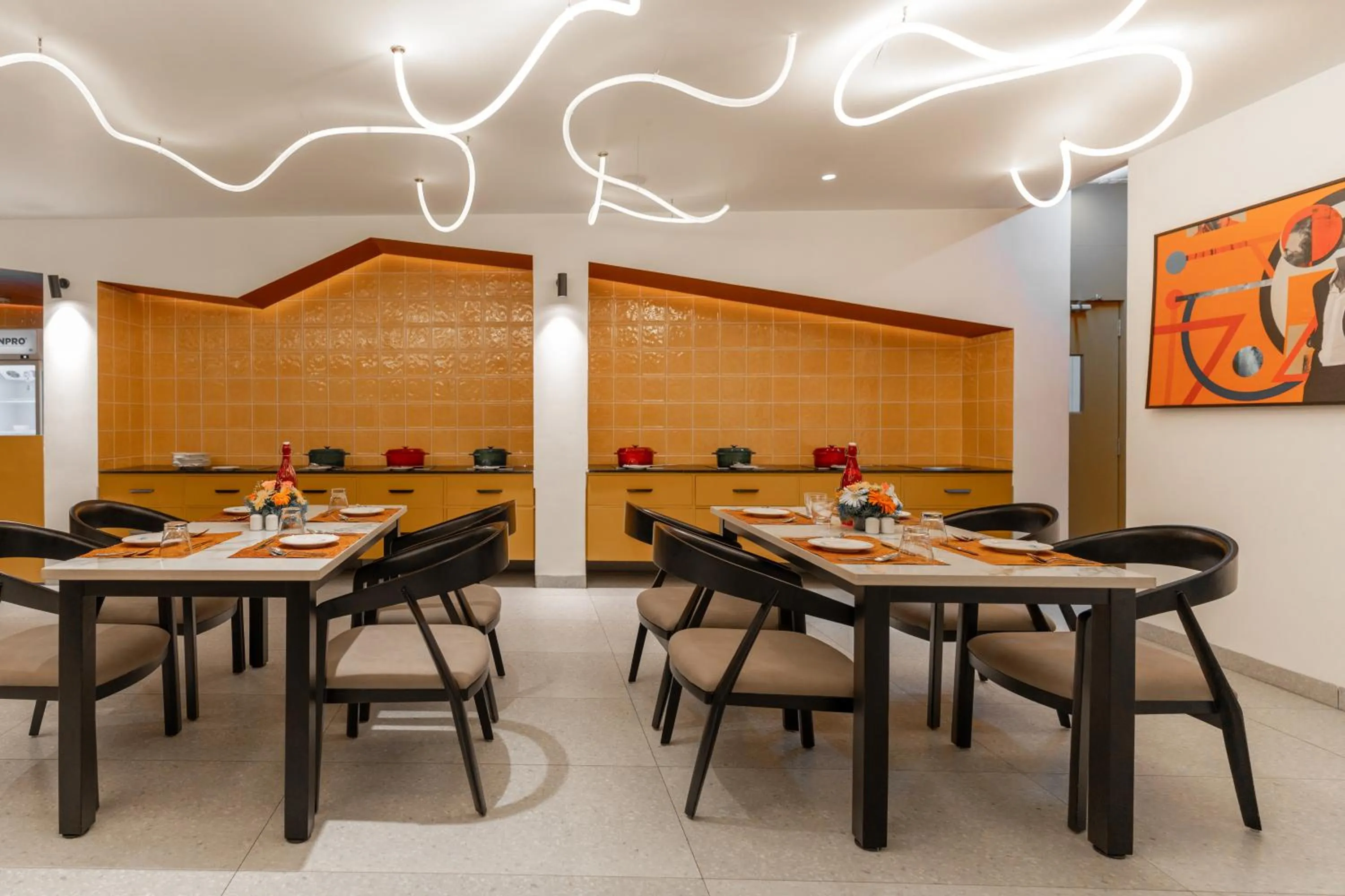 Restaurant/places to eat in Spektrum Hotel - Bengaluru Airport