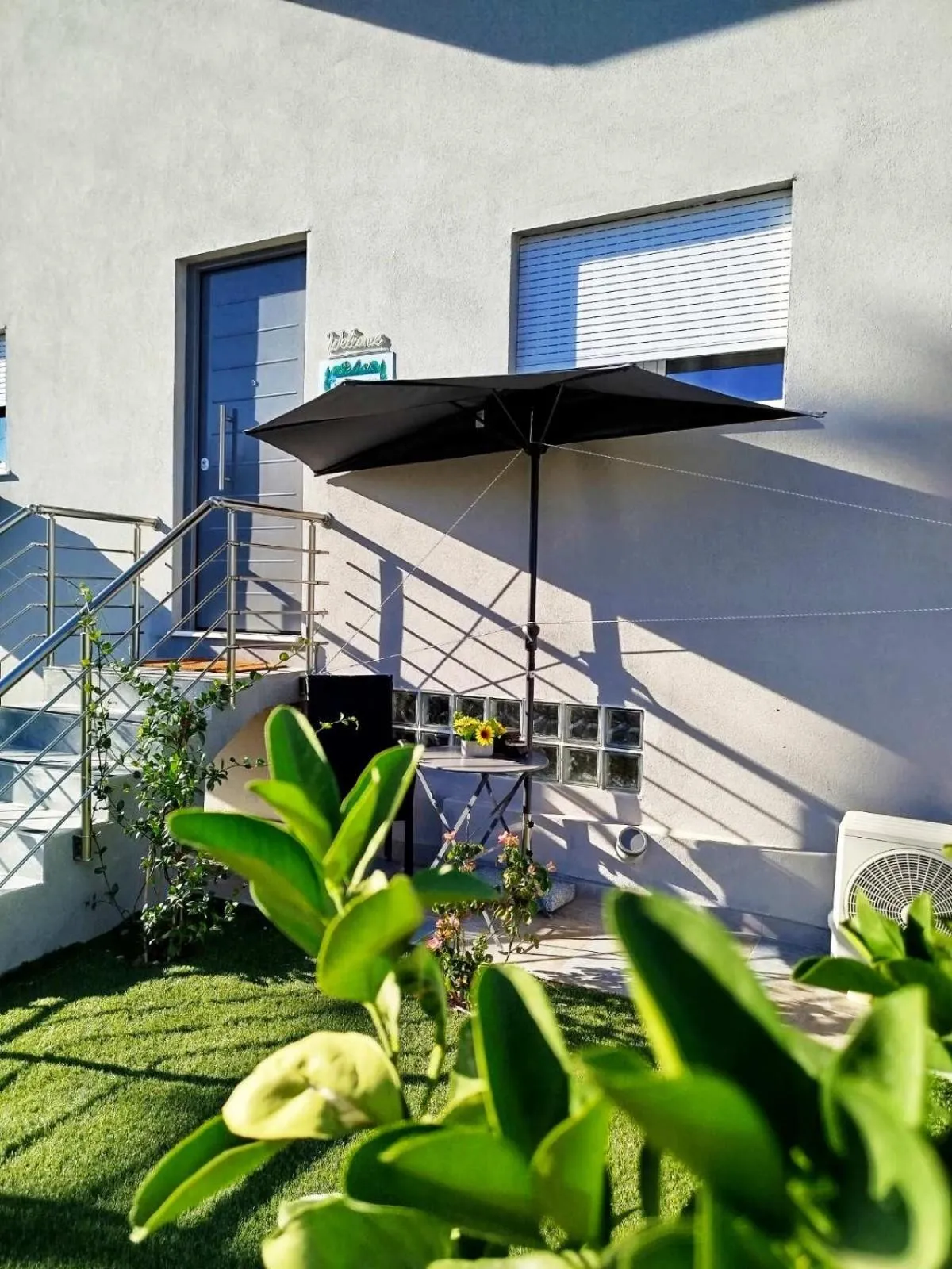 Double or Twin Room with Private Bathroom - single occupancy in Aloha Inn