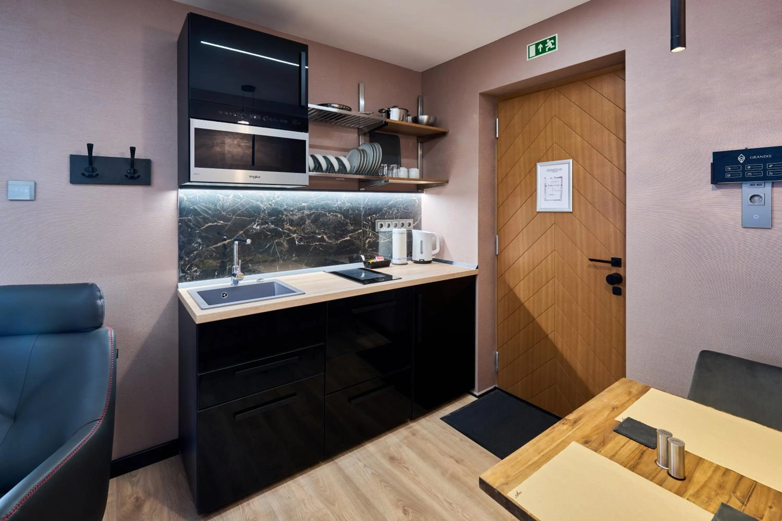Kitchen or kitchenette in GRANDIS Premium Apartments