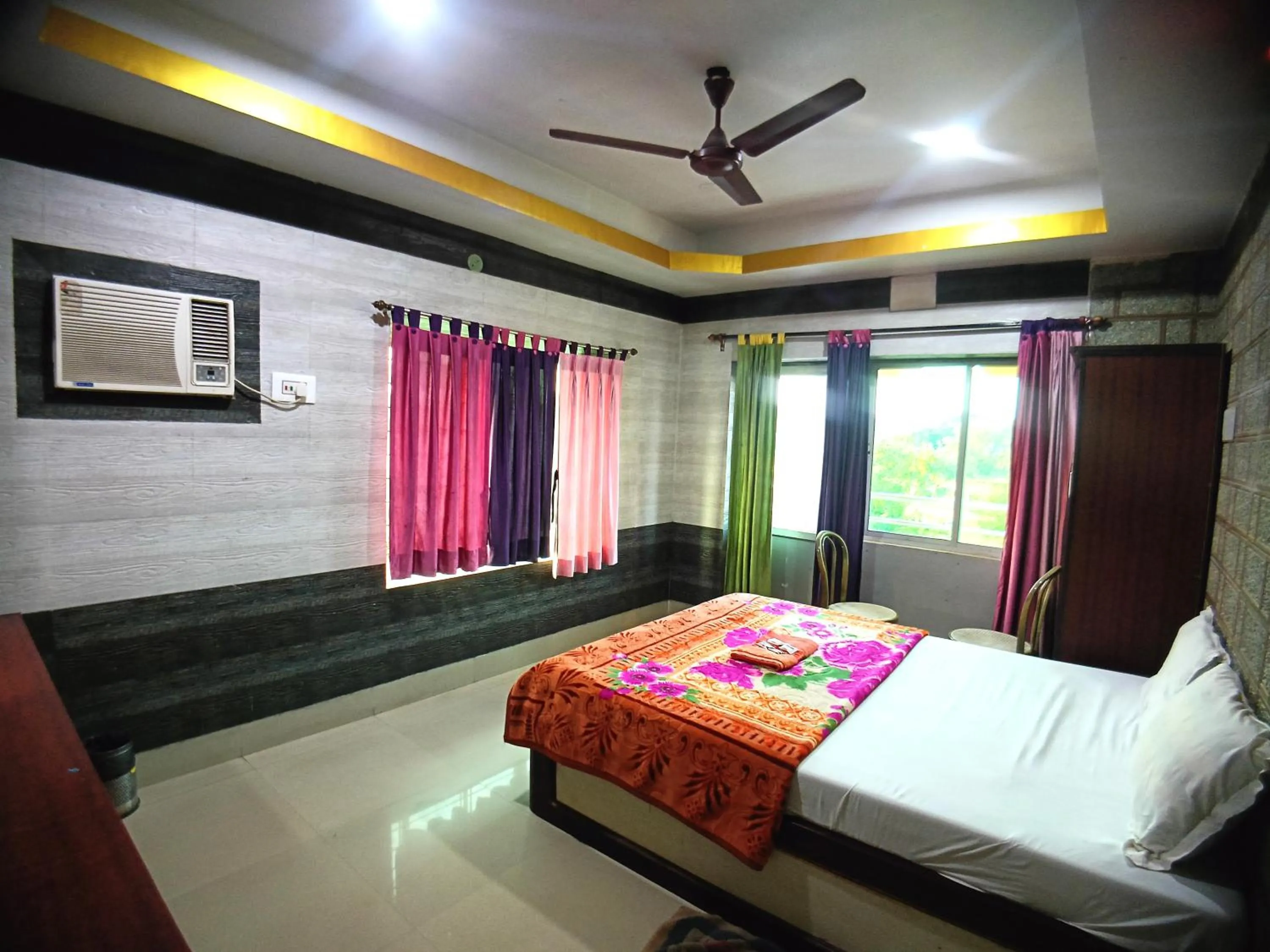 Bed in RESORT K SEA VIEW Digha