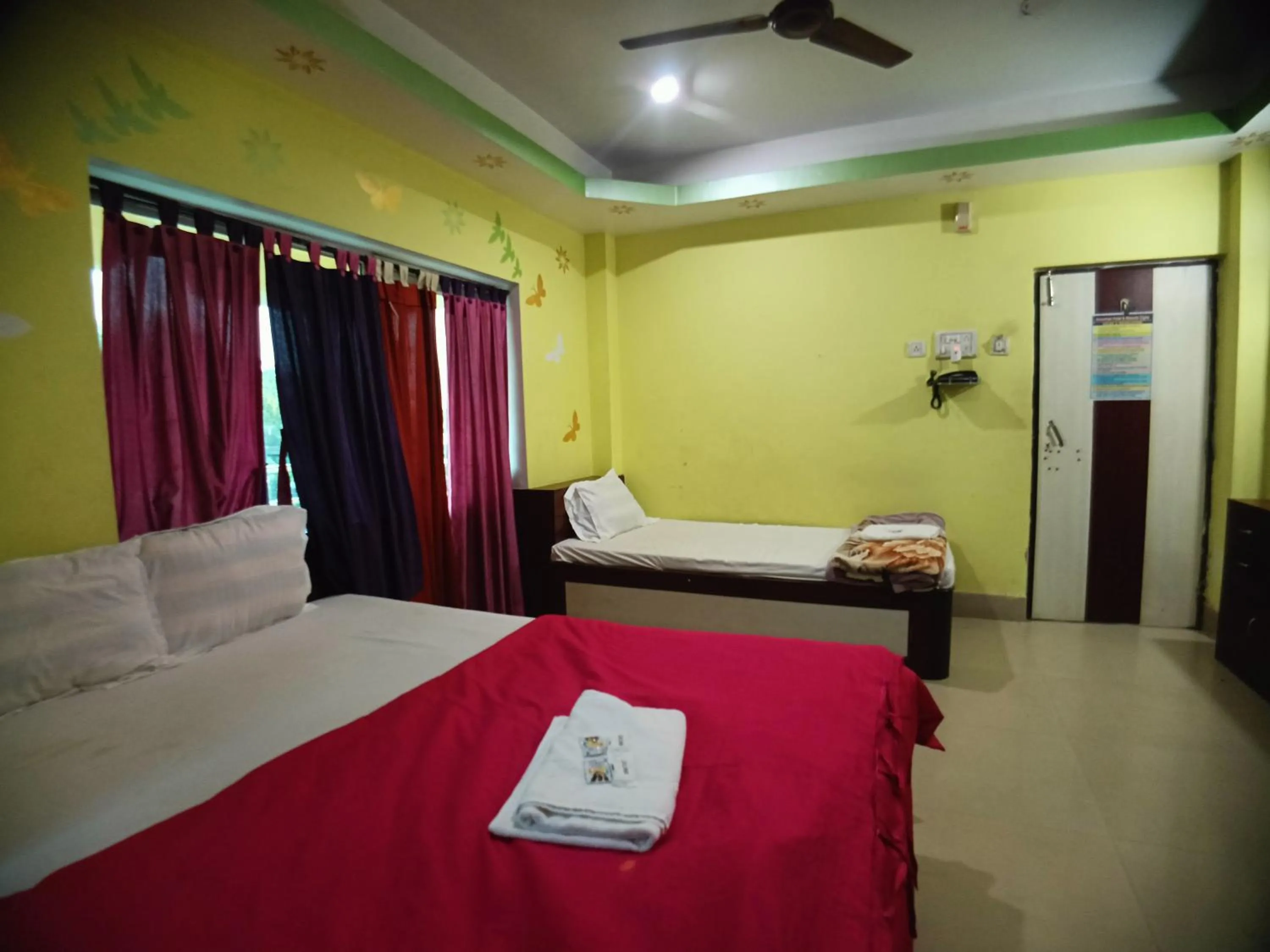 Bed in RESORT K SEA VIEW Digha