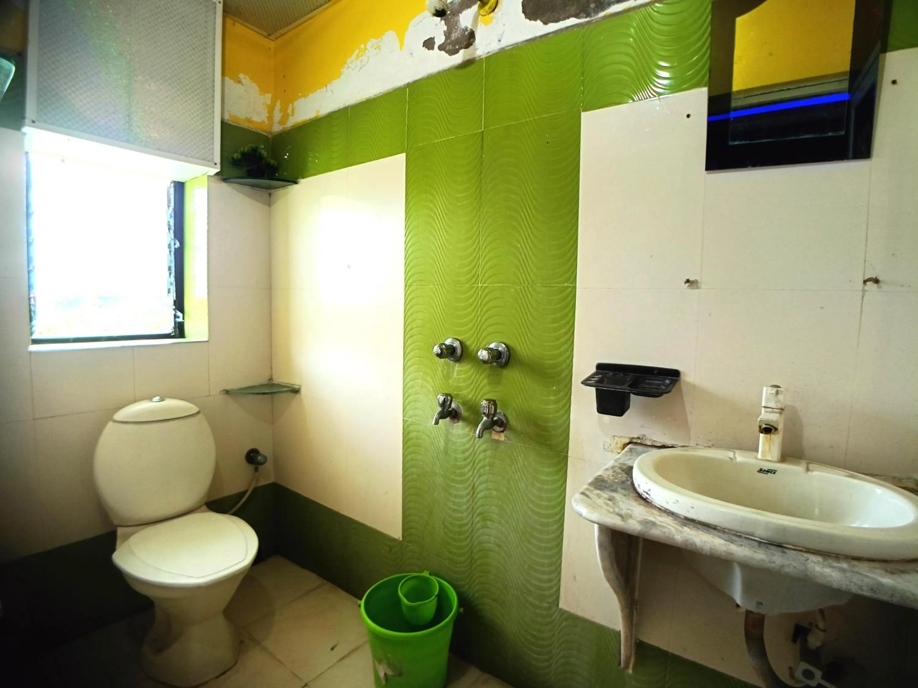 Toilet in RESORT K SEA VIEW Digha