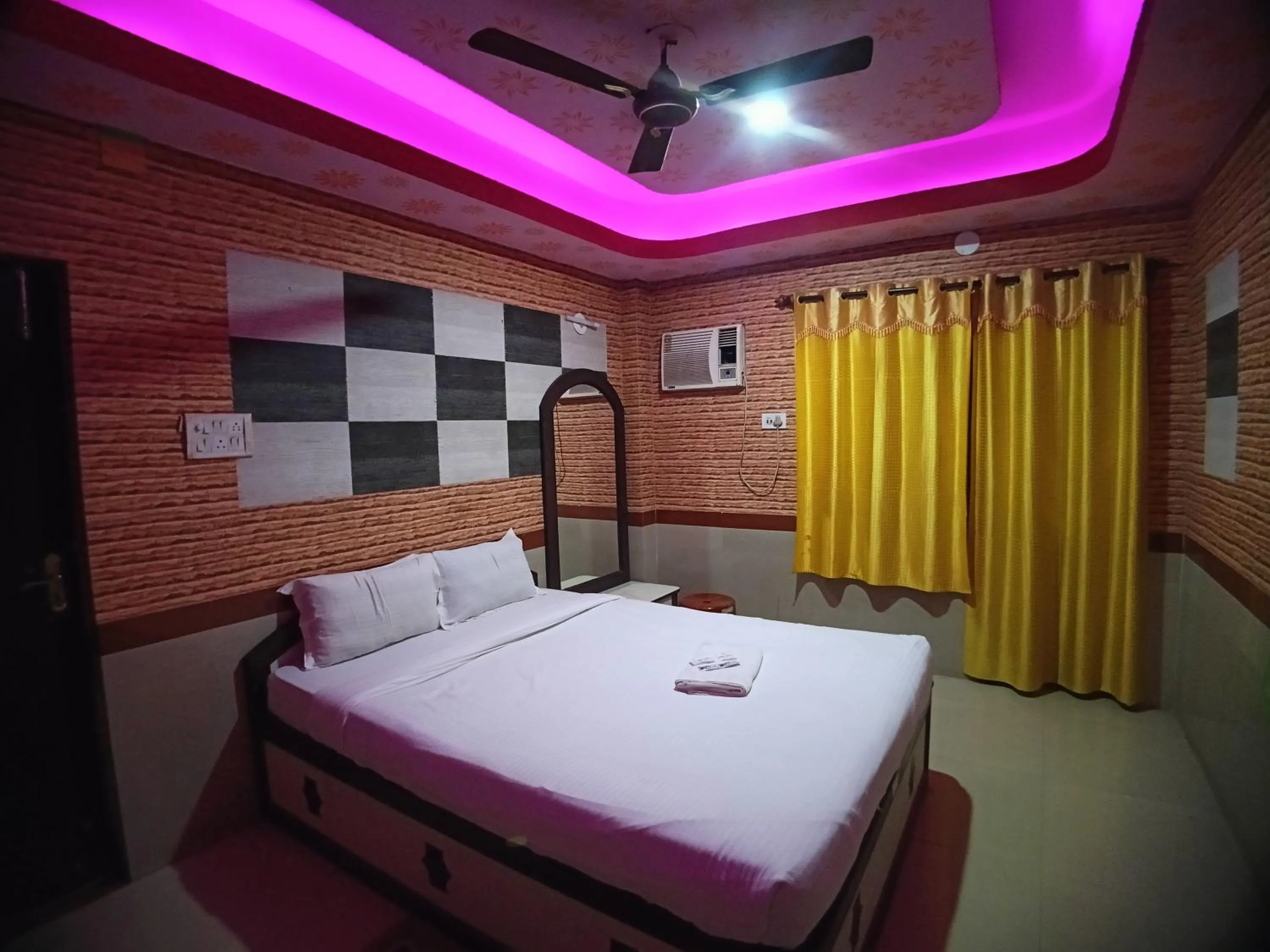 Bed in RESORT K SEA VIEW Digha