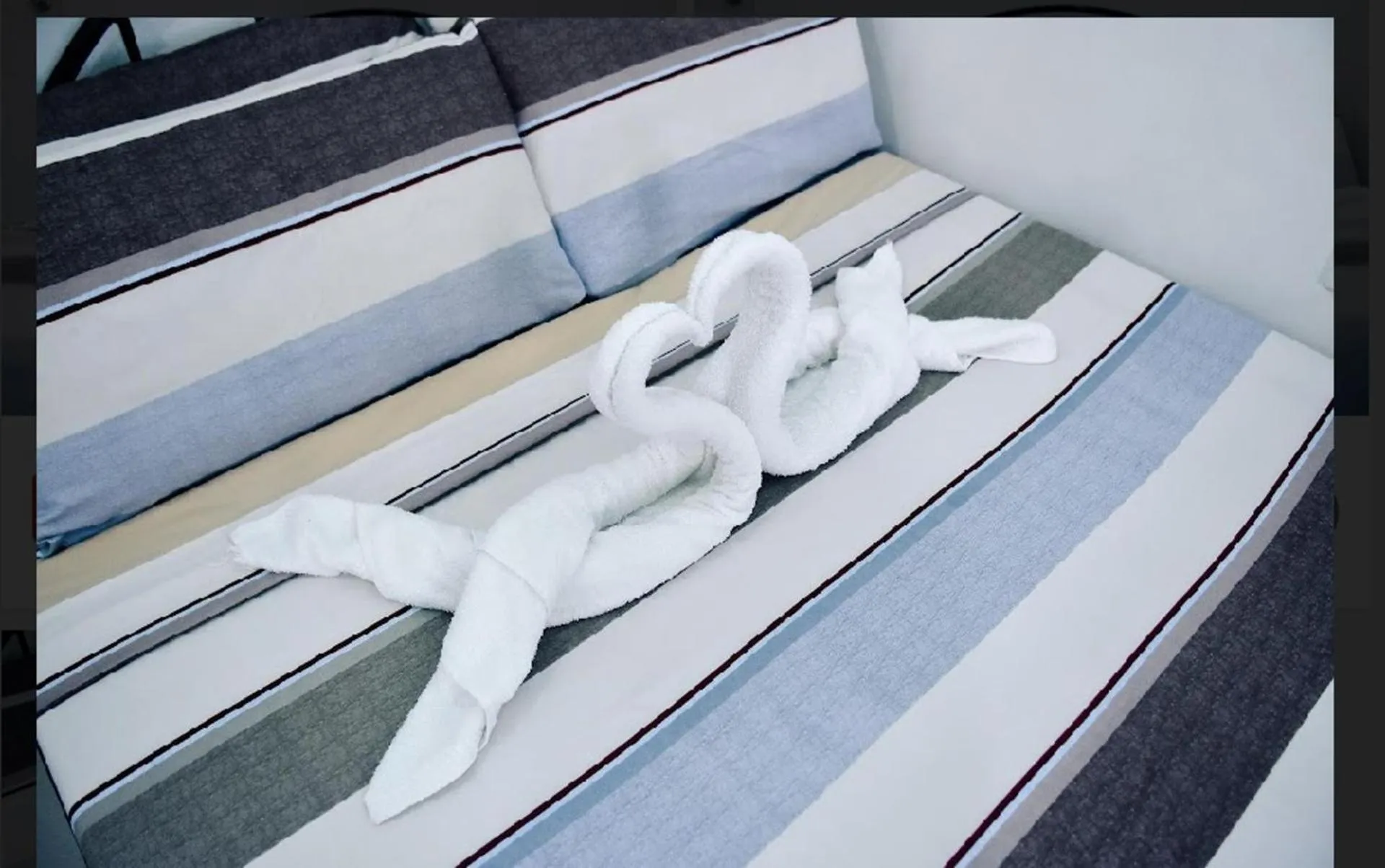 Bed in ZEN Rooms MJD Puerto Galera