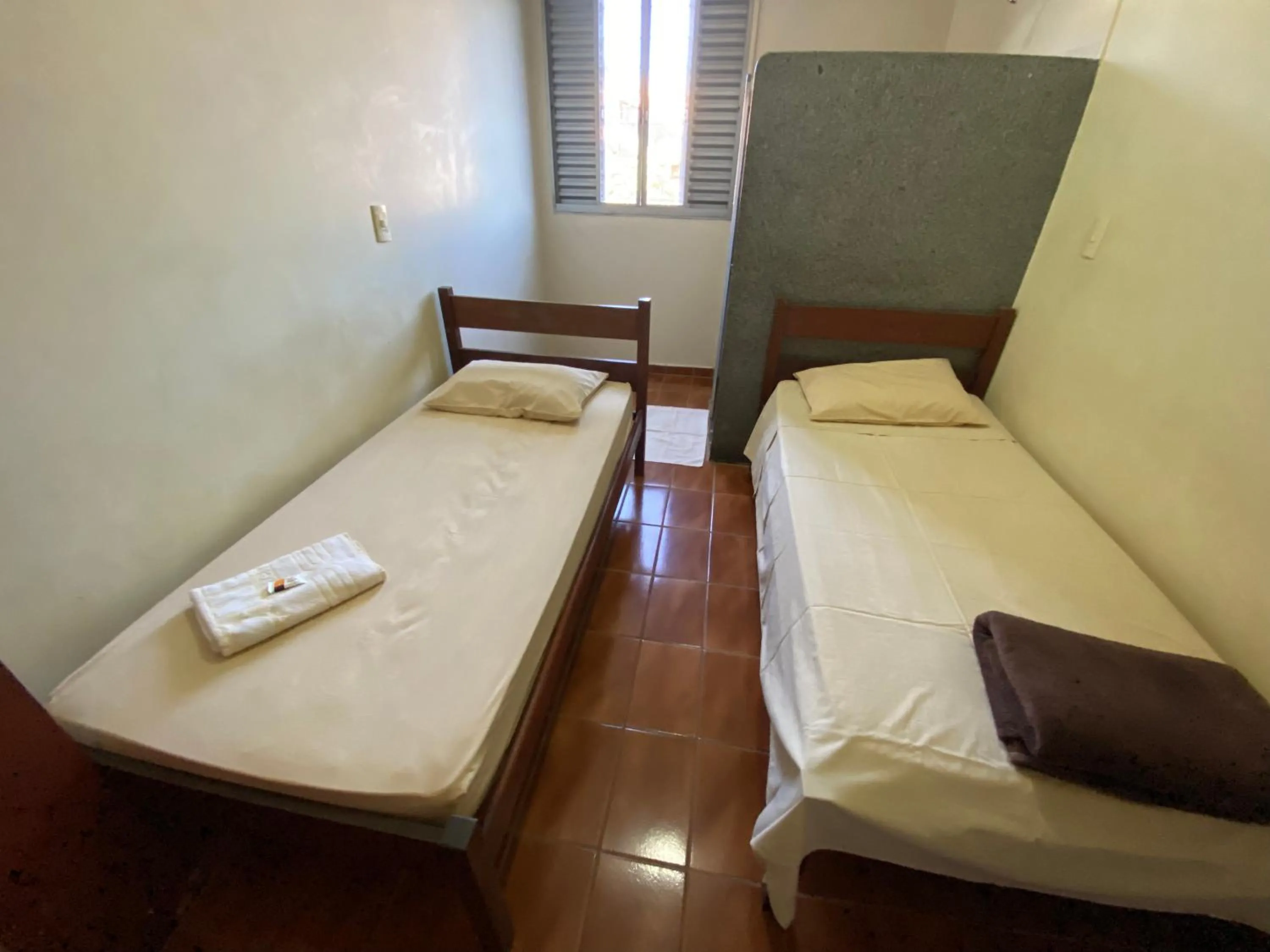Economy Twin Room - single occupancy in Hotel Londe