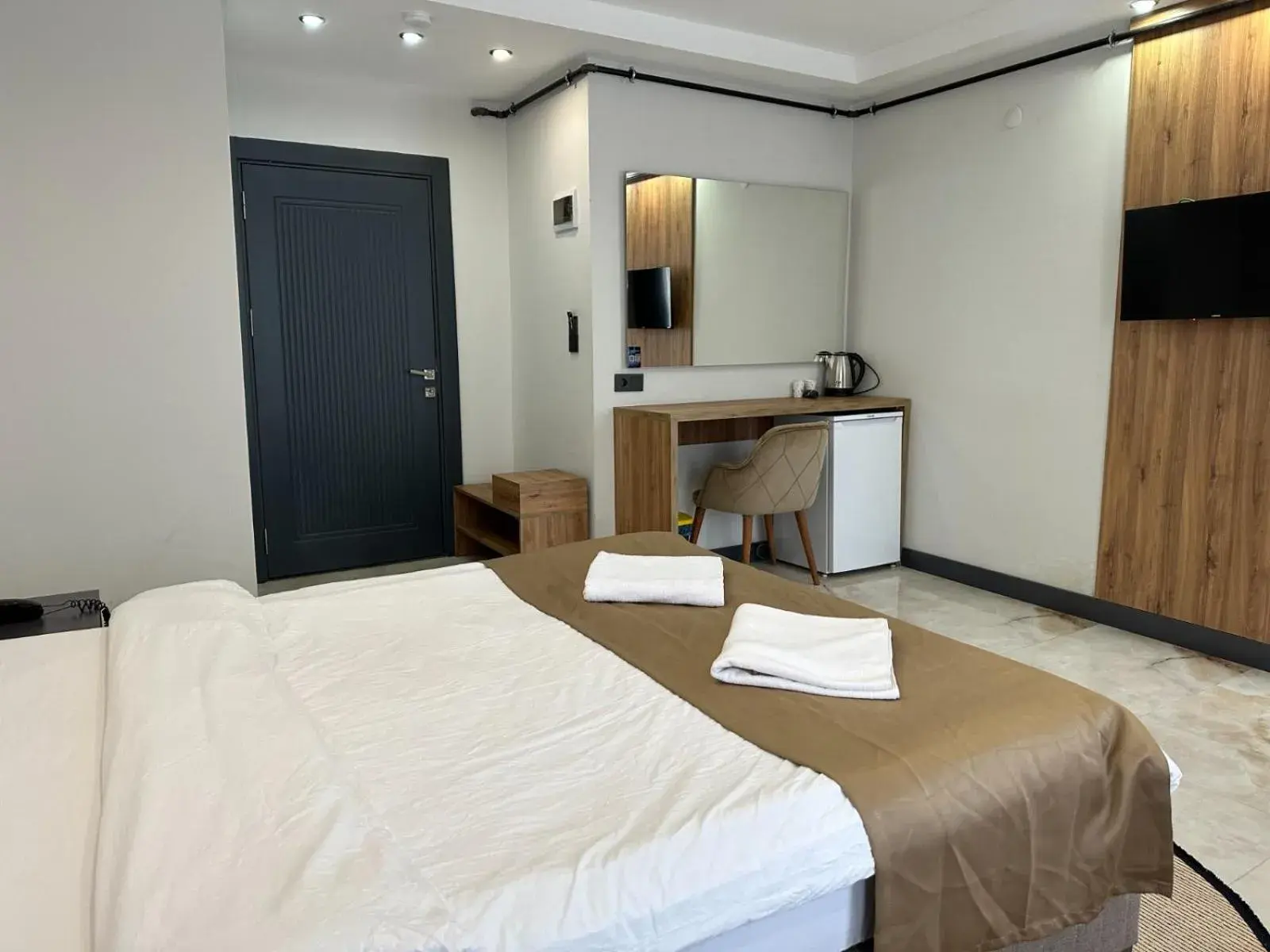 Photo of the whole room in Pars Palas Hotel Photo of the whole room in Pars Palas Hotel