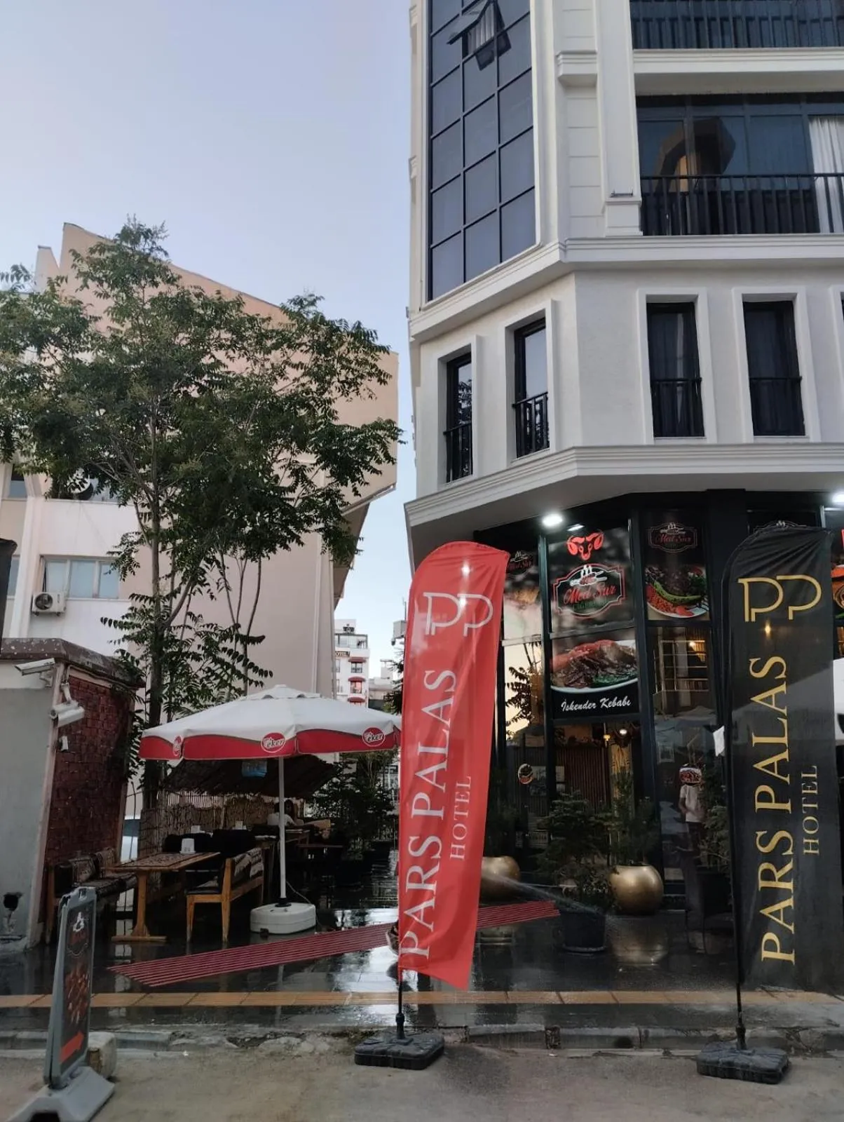 Property building in Pars Palas Hotel