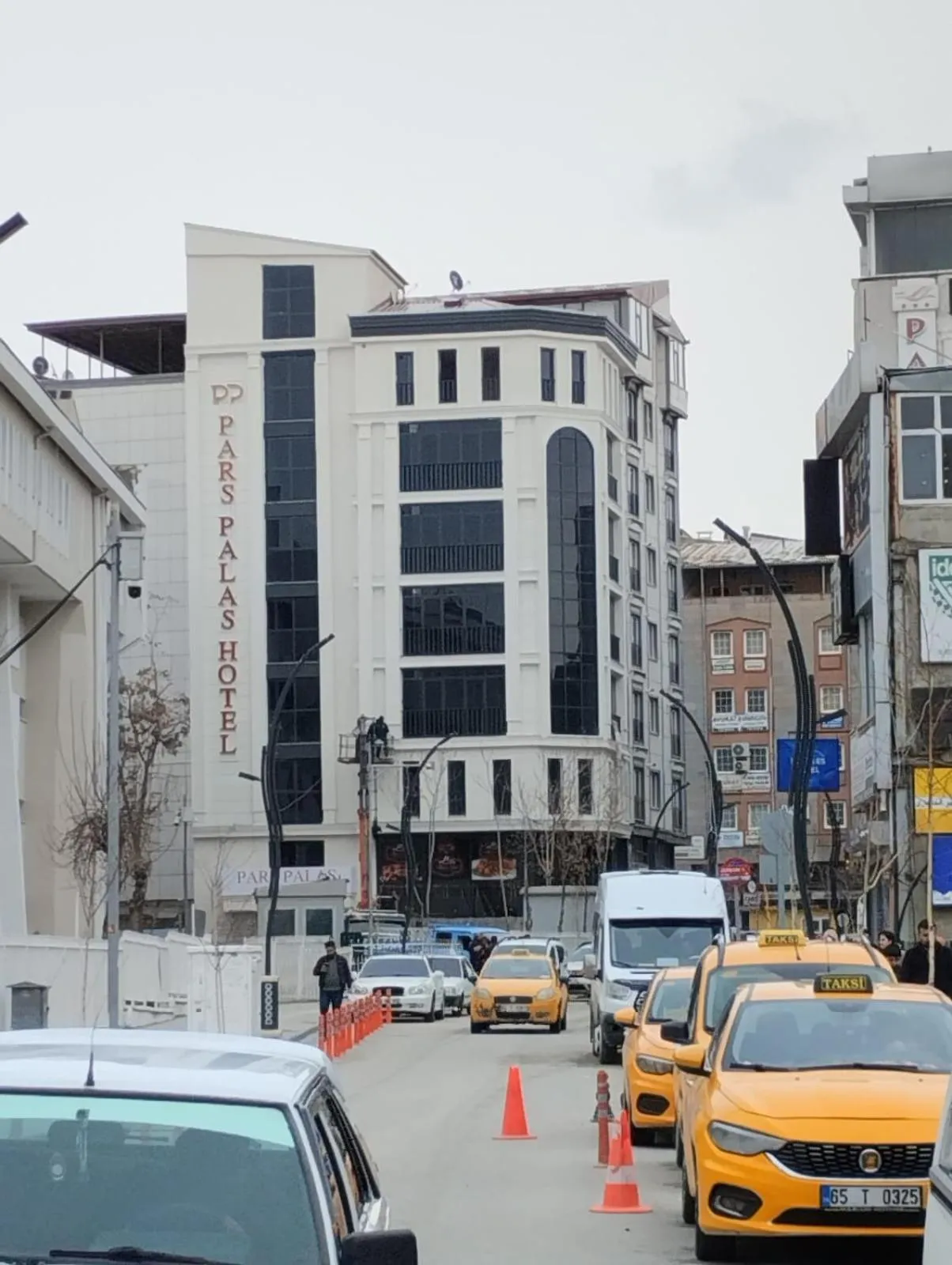 Property building in Pars Palas Hotel