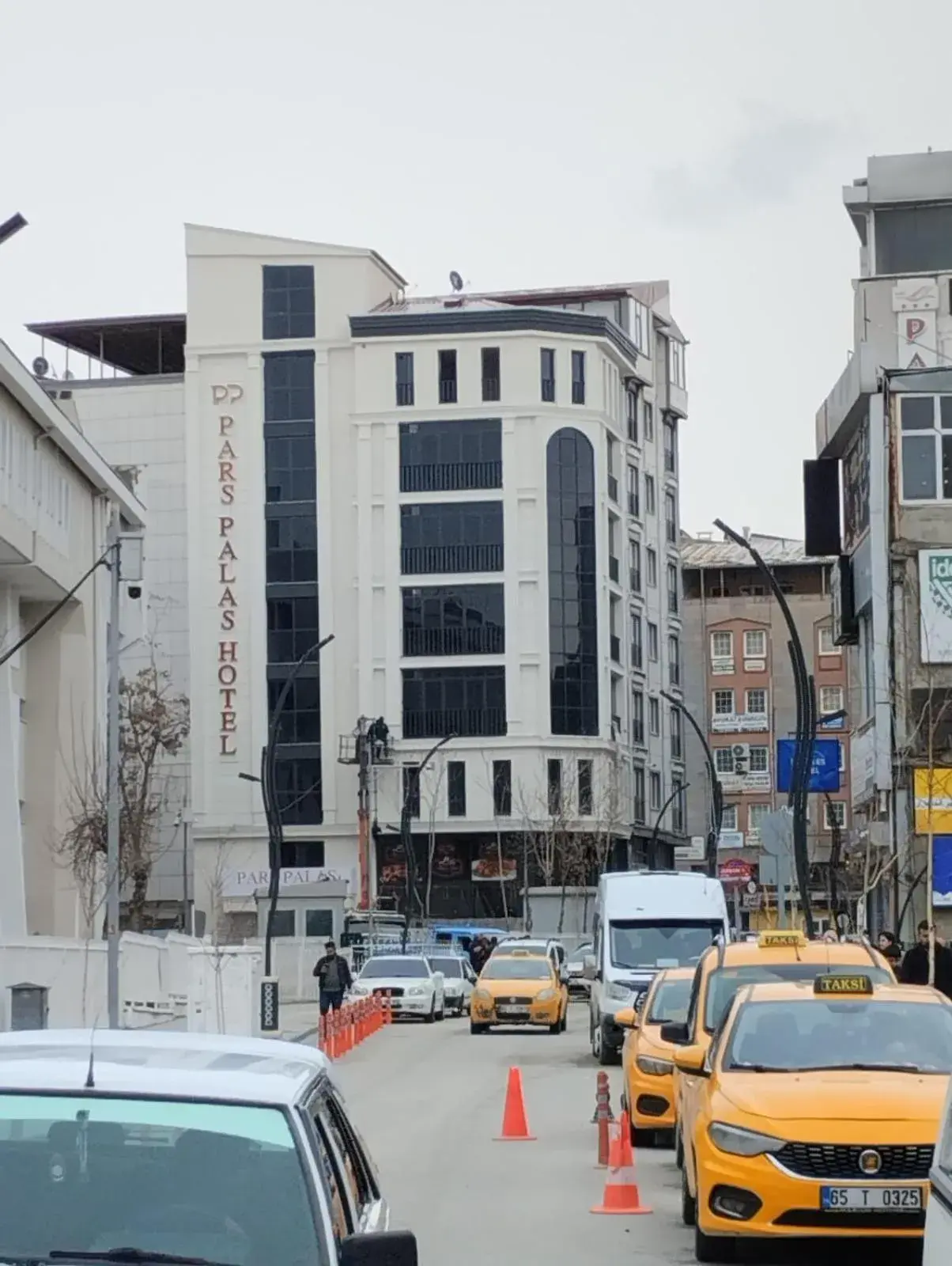 Property building in Pars Palas Hotel Property building in Pars Palas Hotel