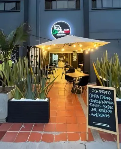 Xliving Host and Rooms