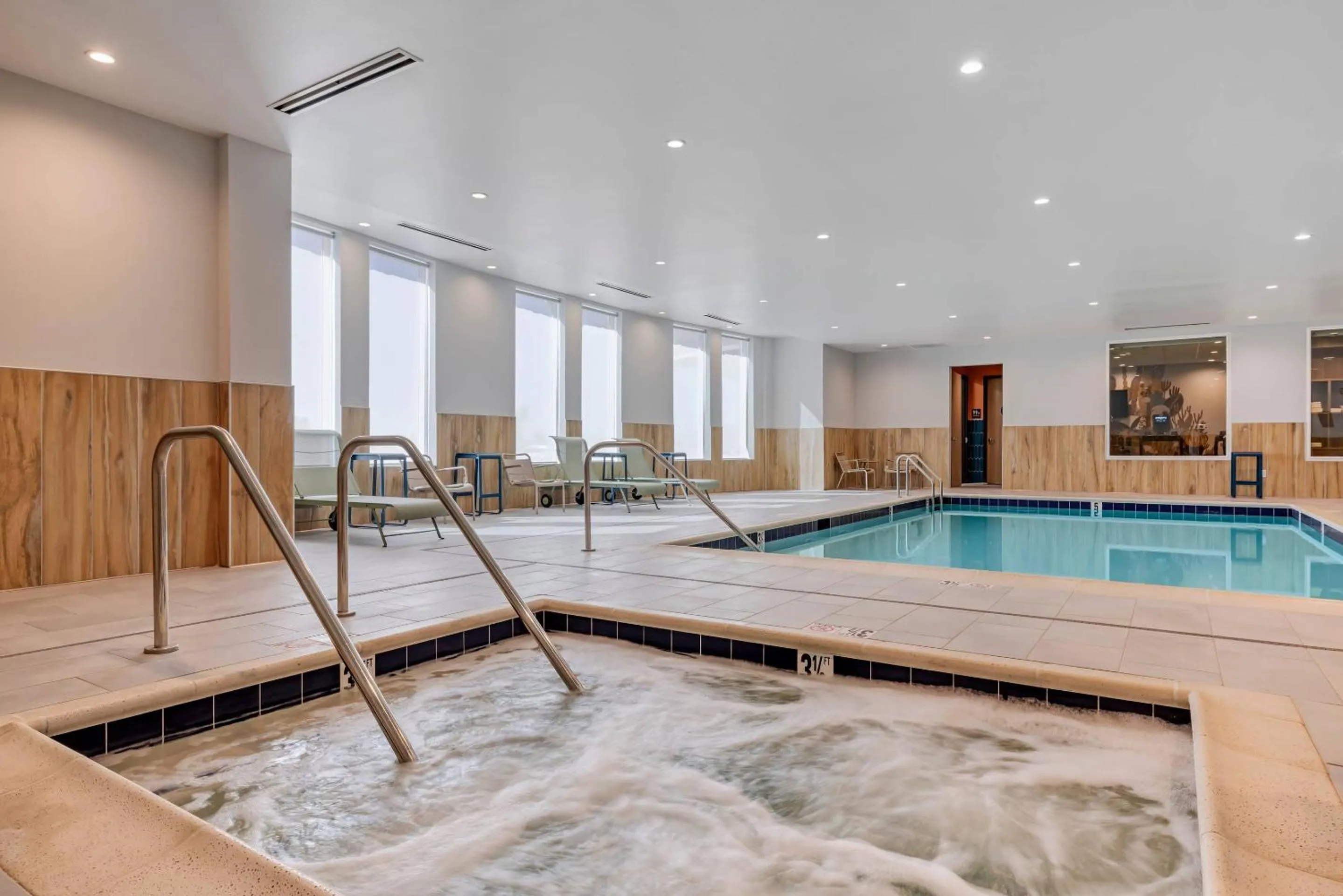 Swimming pool in Cambria Hotel El Centro - Imperial