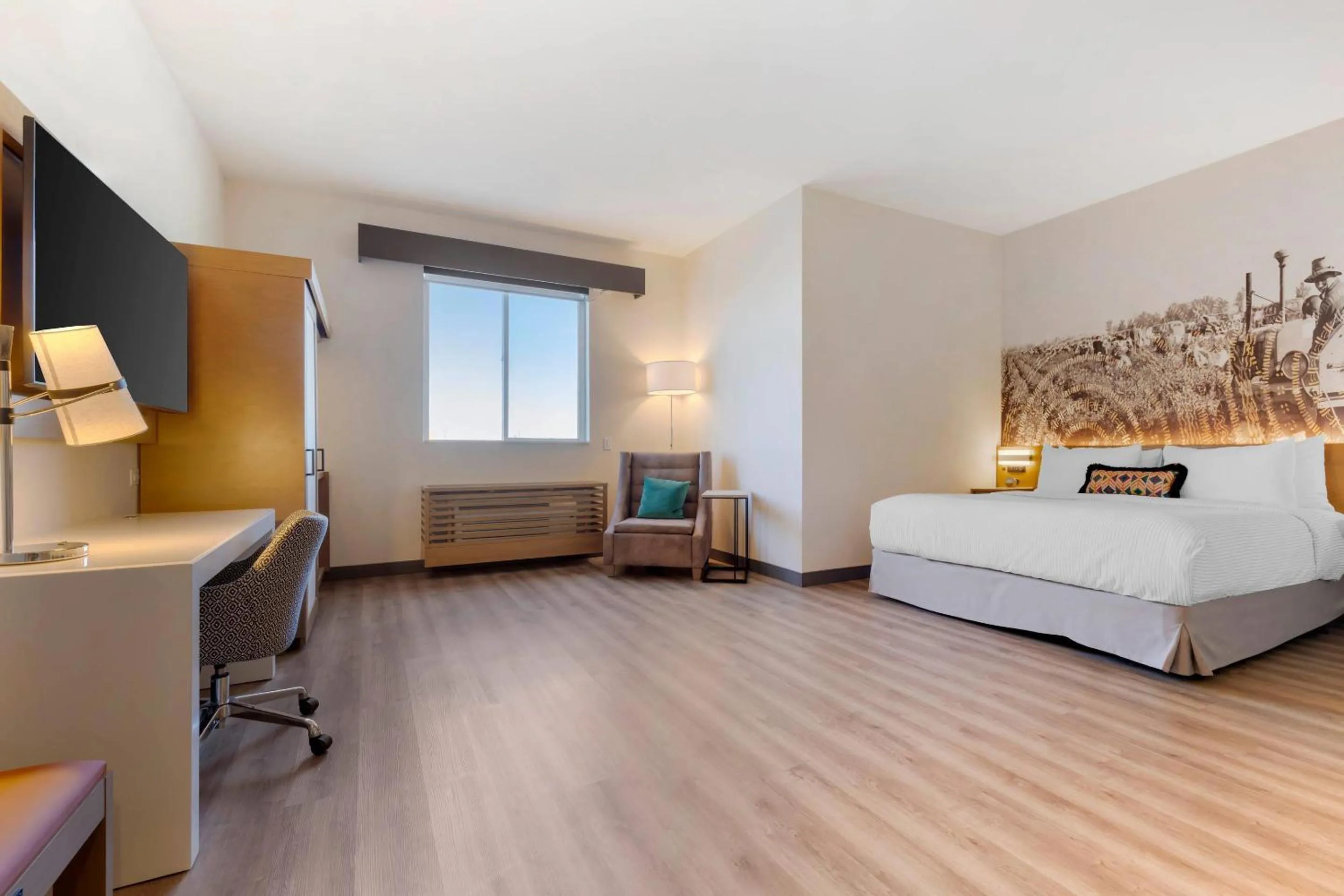 Bedroom, Bed in Cambria Hotel El Centro - Imperial