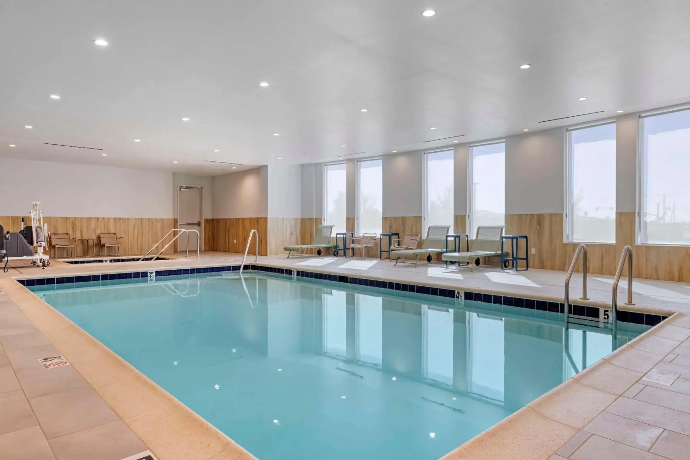 Swimming pool in Cambria Hotel El Centro - Imperial Swimming pool in Cambria Hotel El Centro - Imperial