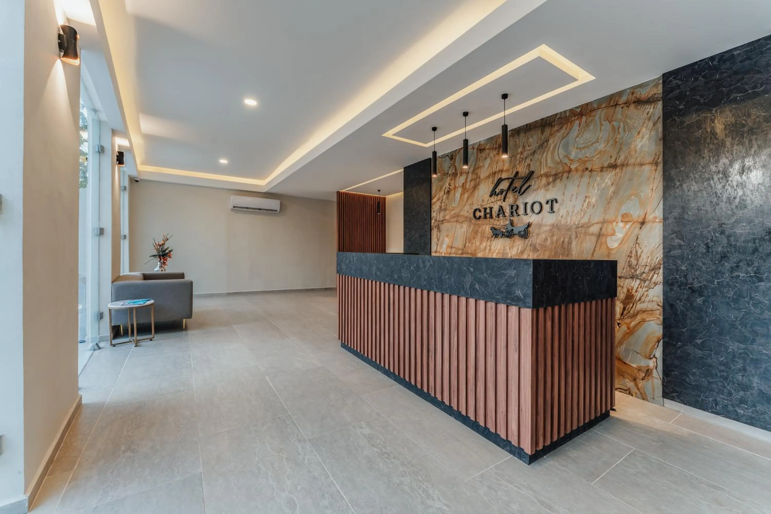 Lobby or reception in Hotel Chariot