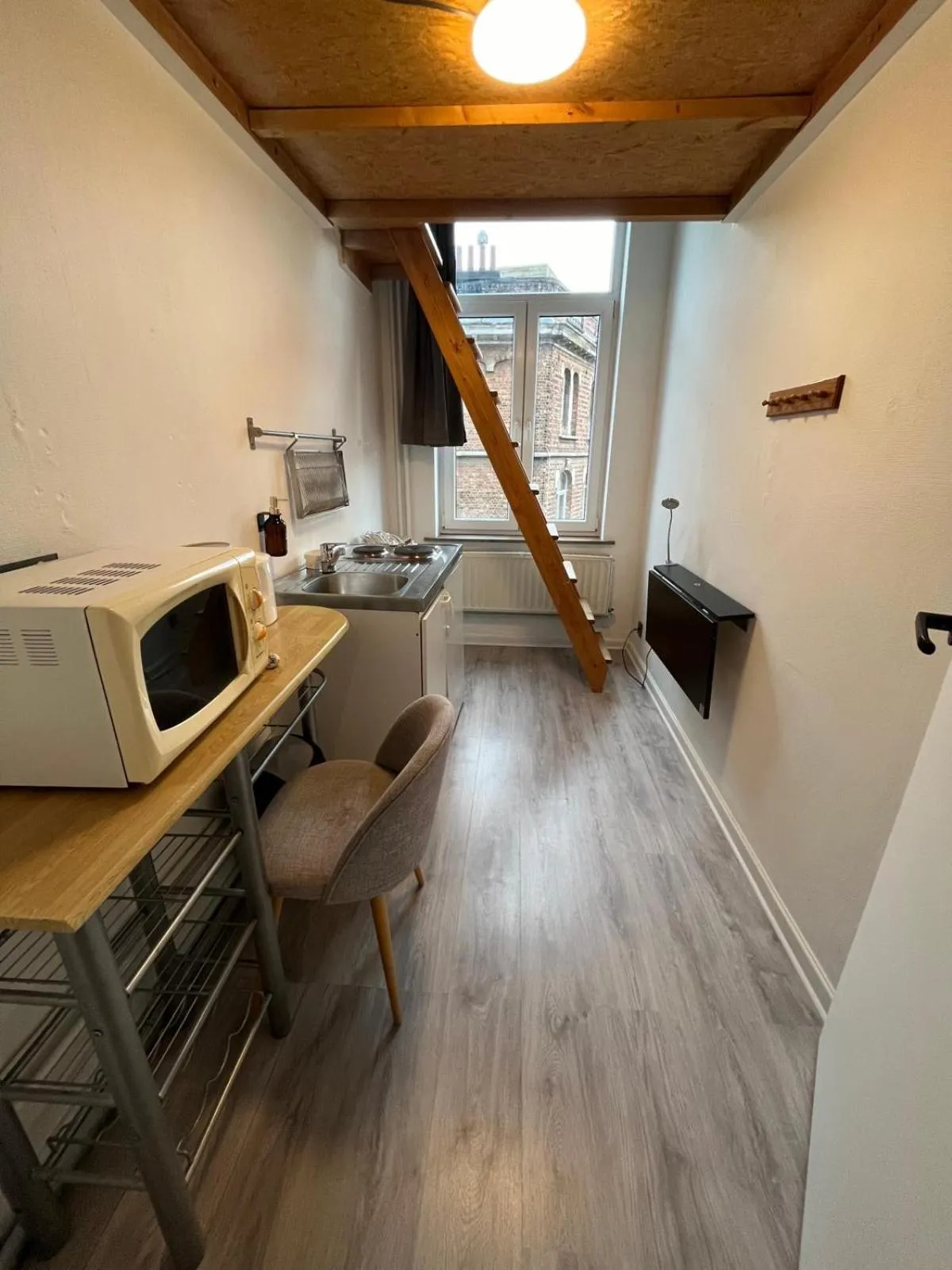 Coffee/tea facilities in European District Hostel