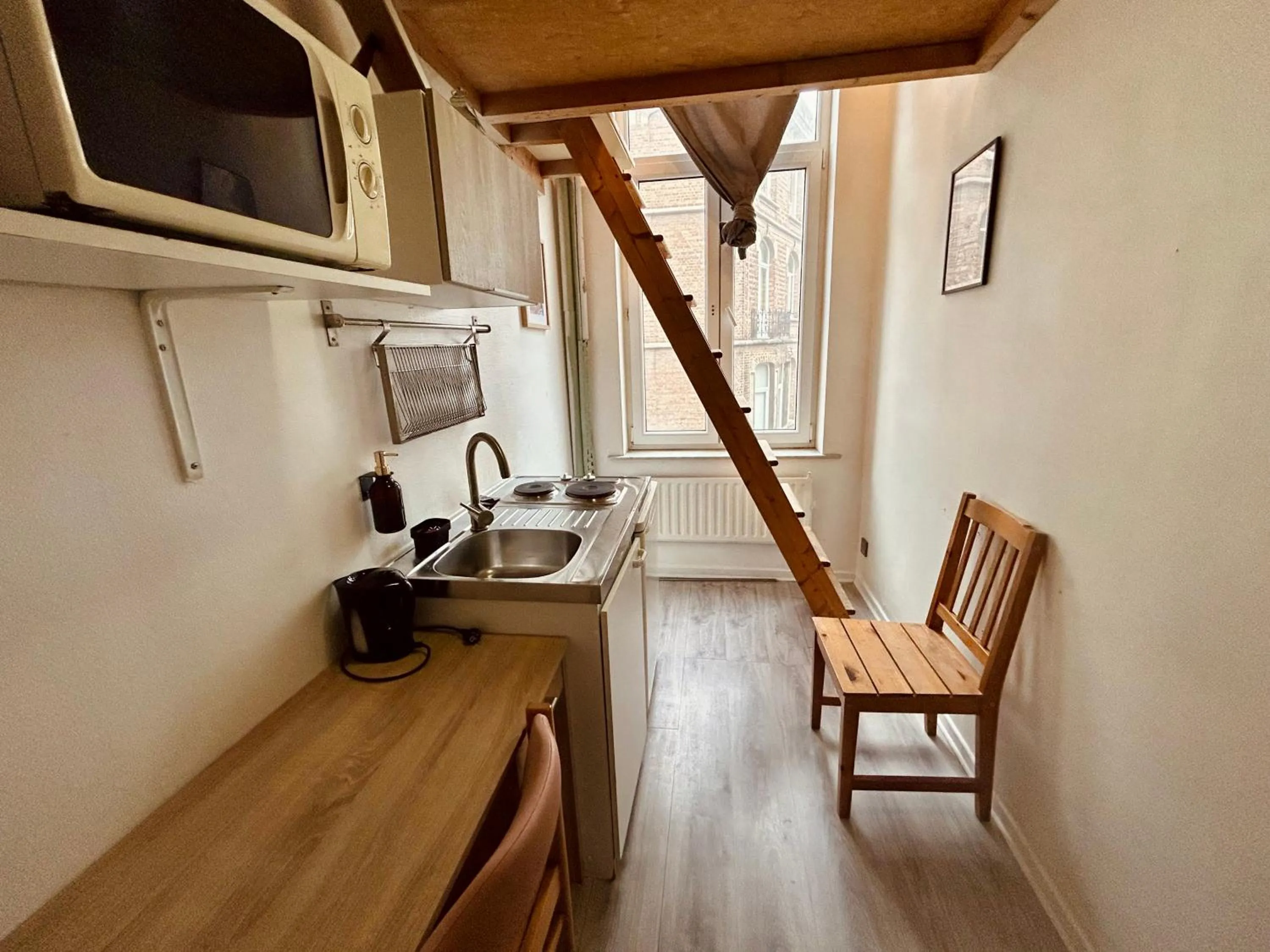 Coffee/tea facilities in European District Hostel