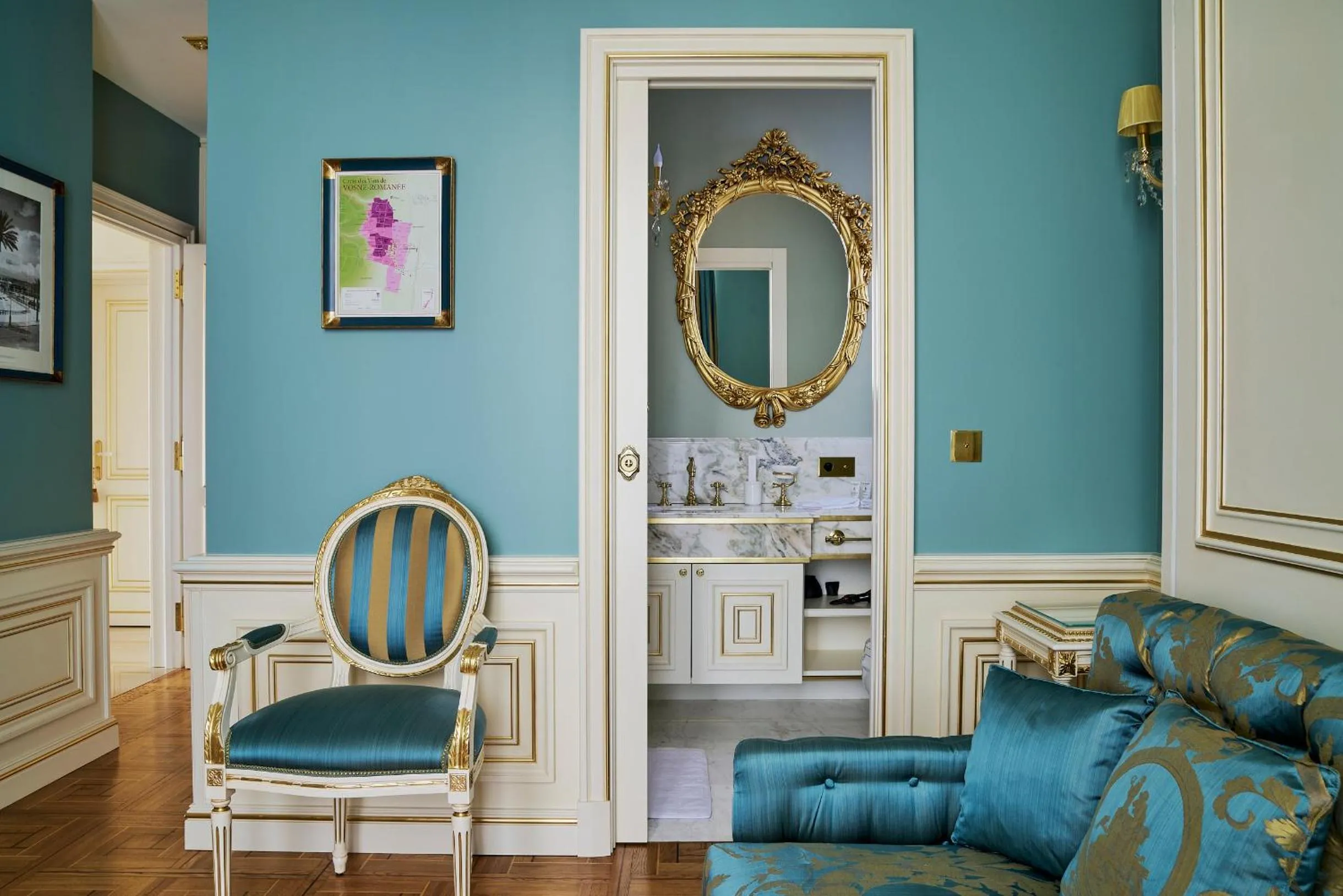 Living room in Maison des Barons