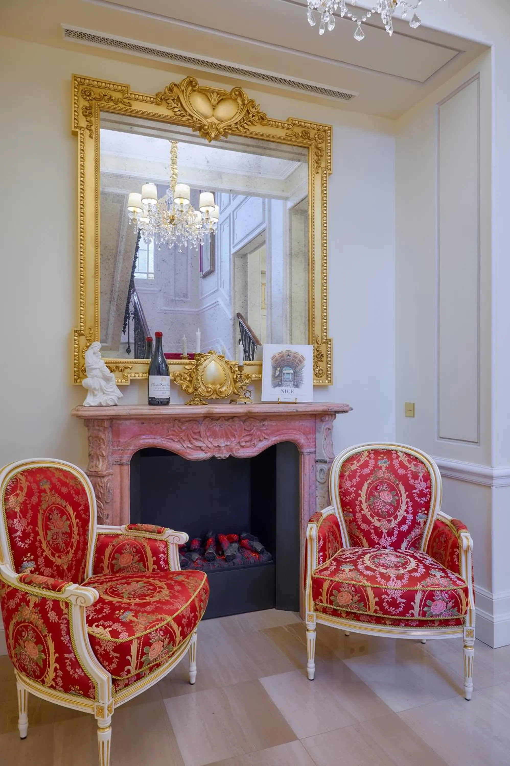 Seating area in Maison des Barons