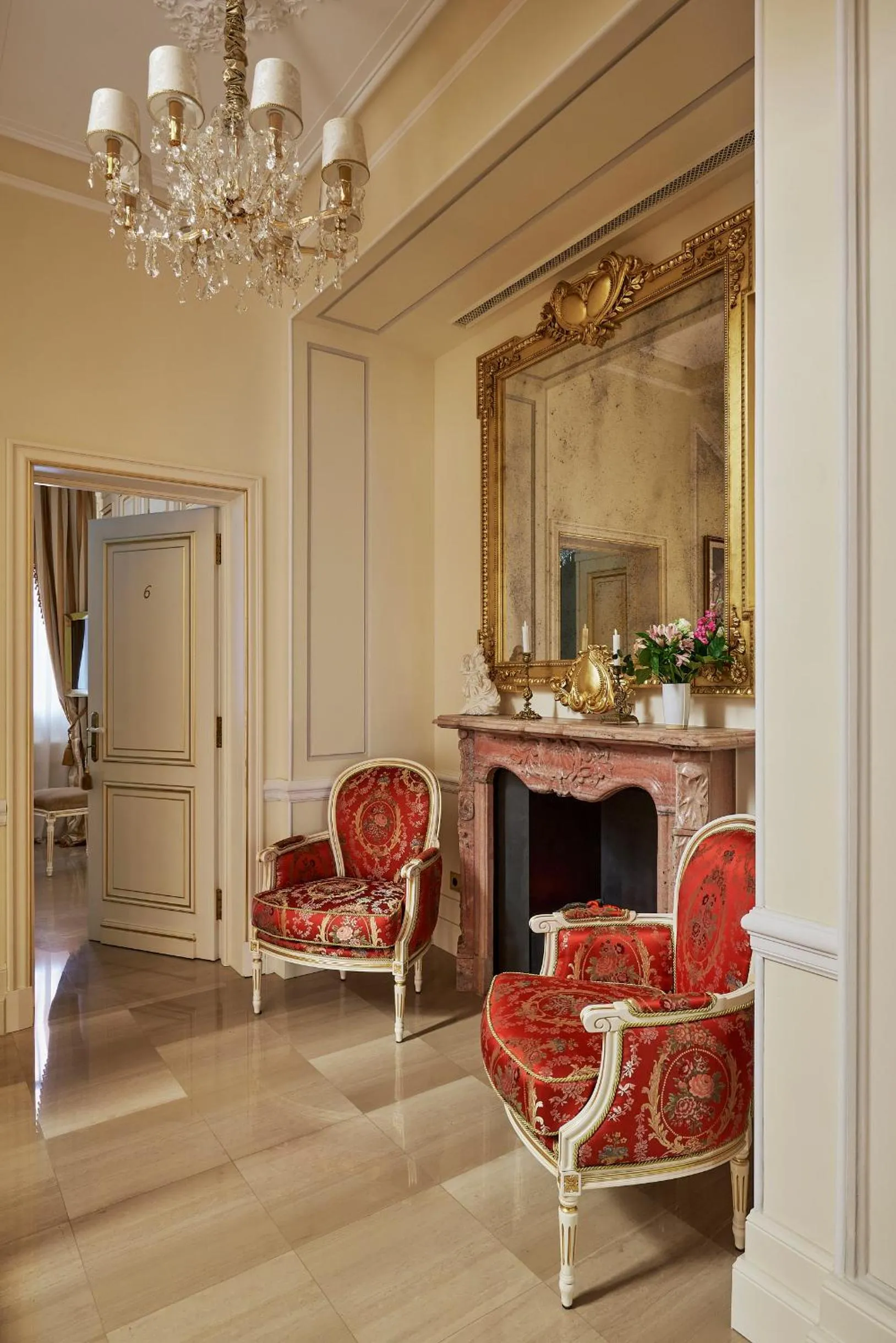 Seating area in Maison des Barons