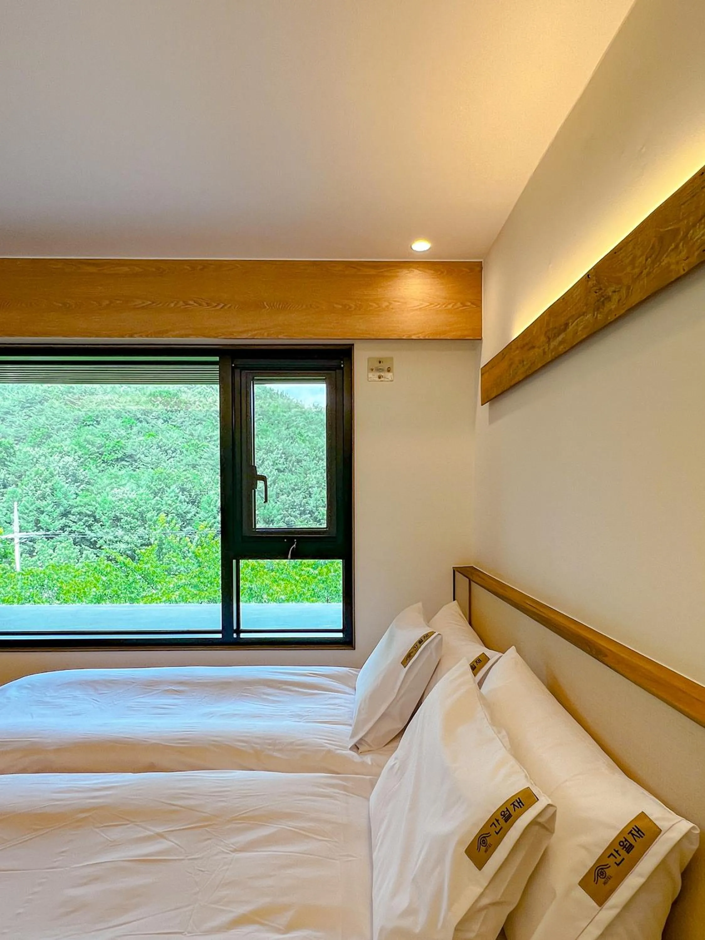 Bed in Hotel Ganwoljae