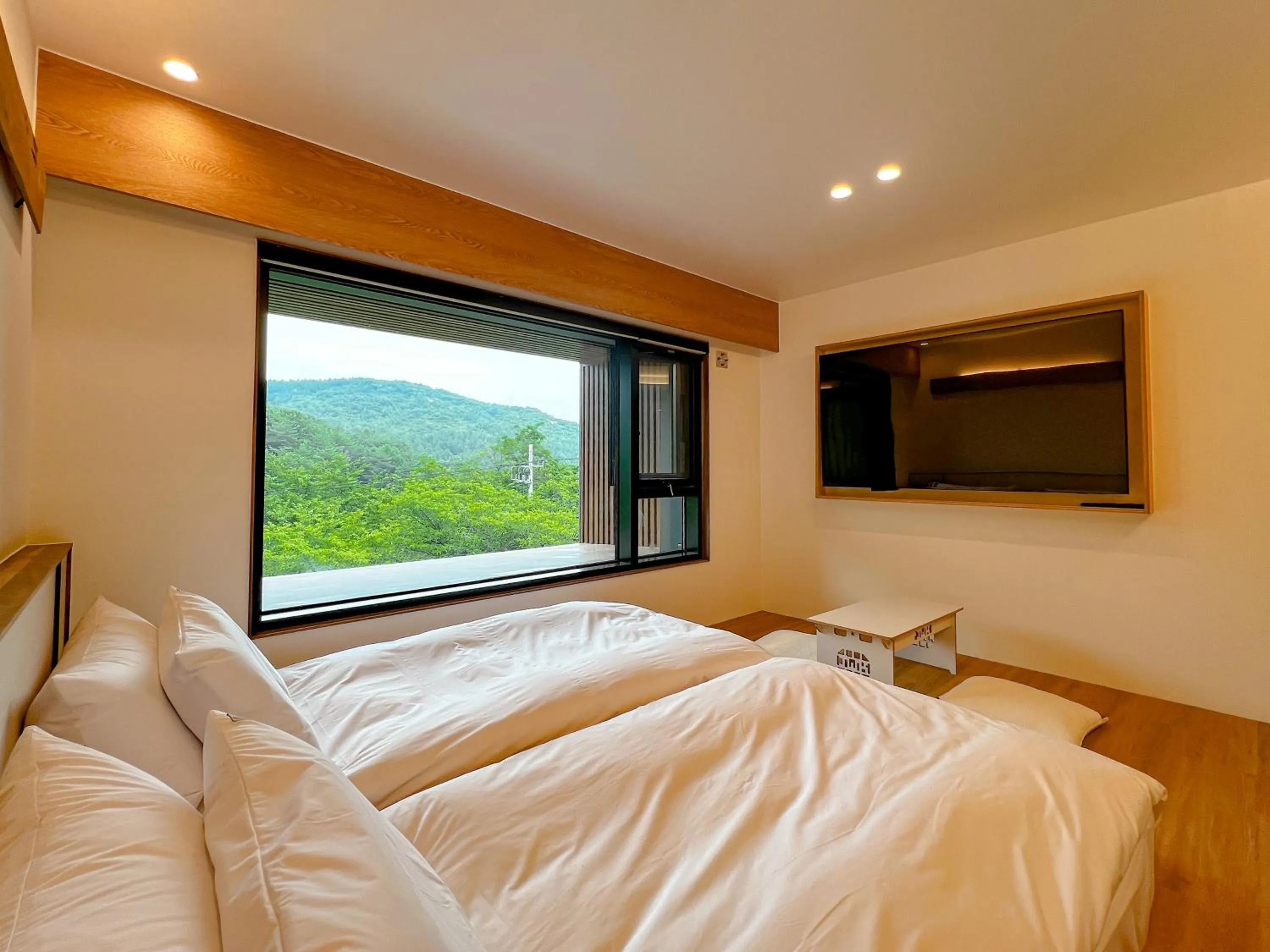 Bed in Hotel Ganwoljae