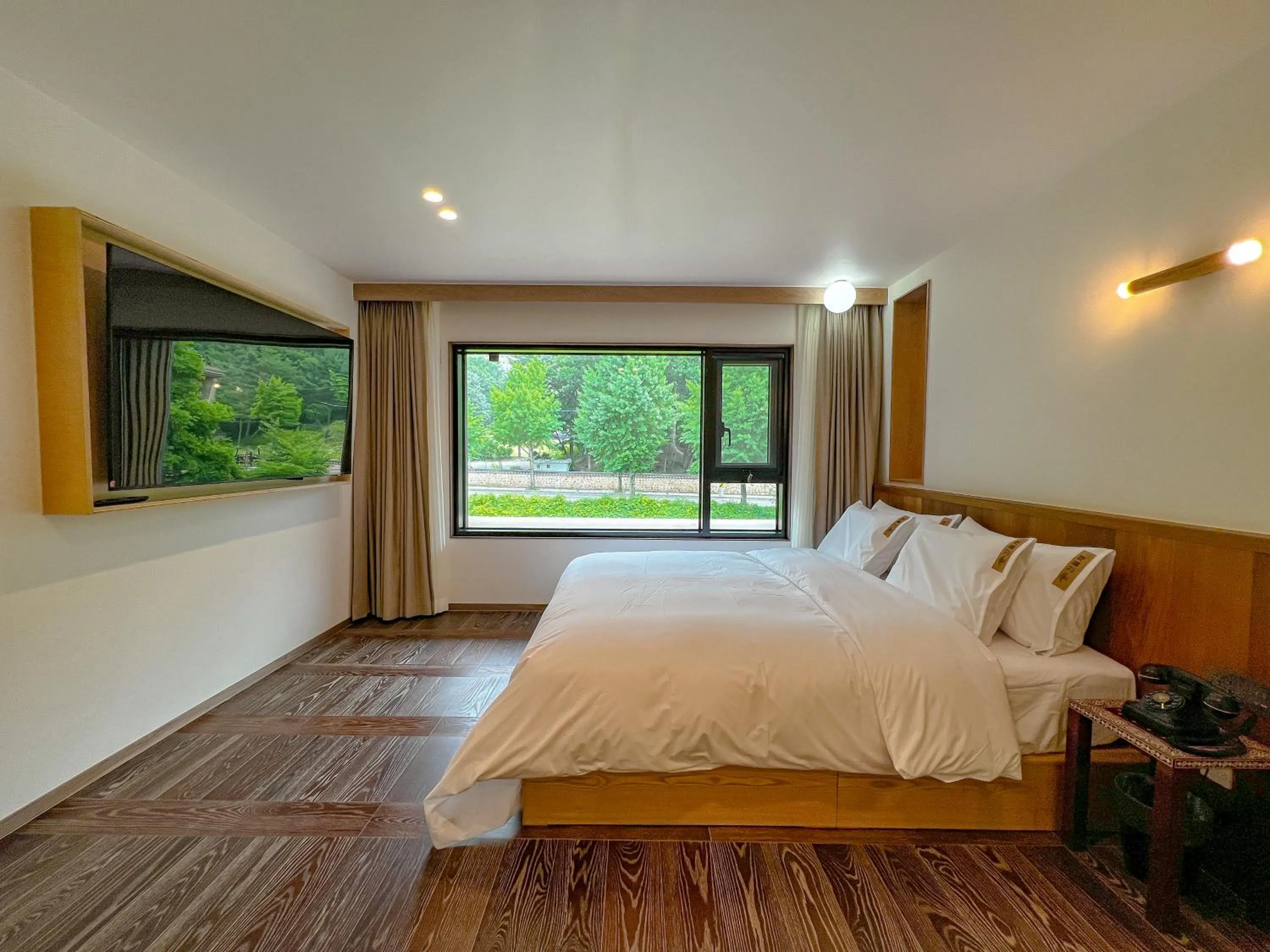 Bed in Hotel Ganwoljae